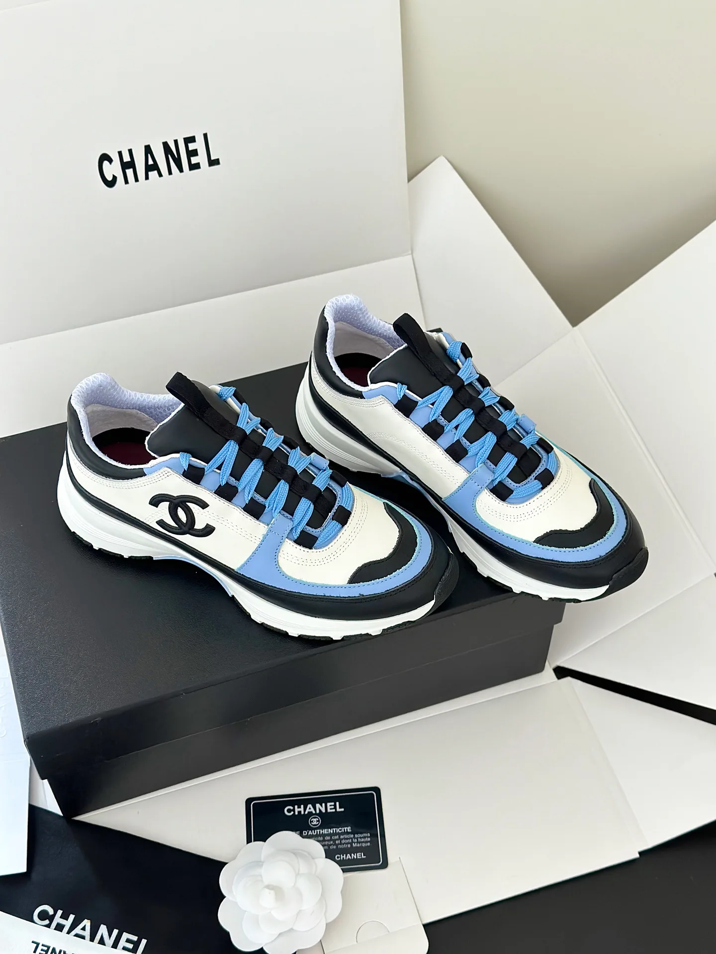 Кроссовки Женские Chanel 18764953