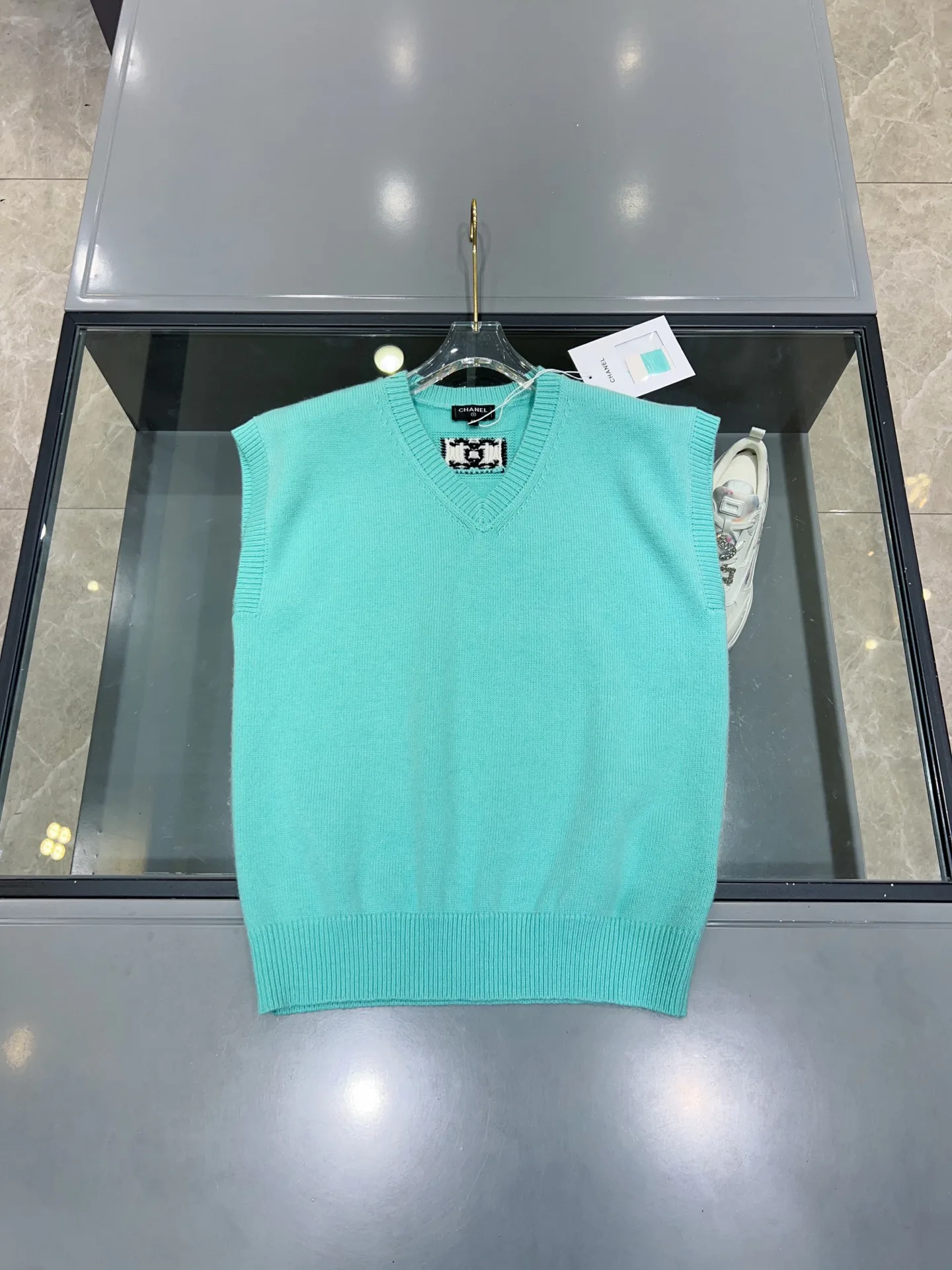 Жилеты Женские Chanel 5542332