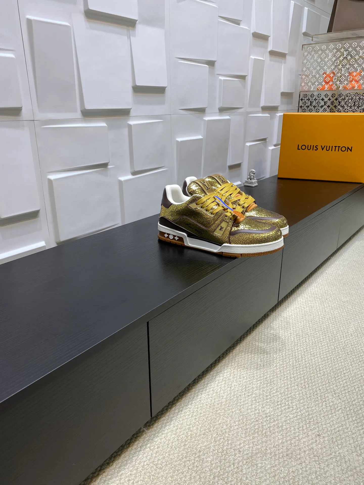 Кроссовки Женские Louis Vuitton 11437273