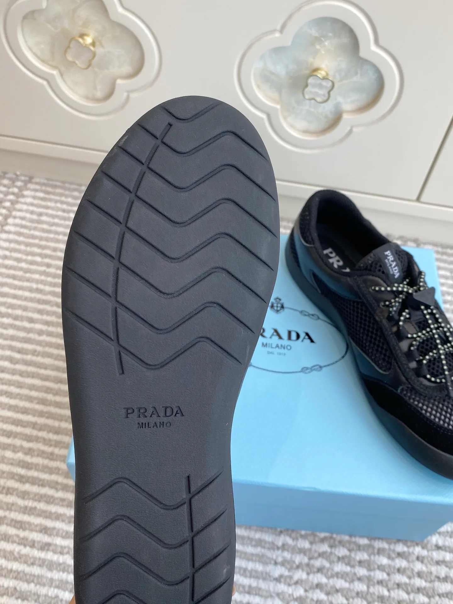 Кроссовки Женские Prada 13239503