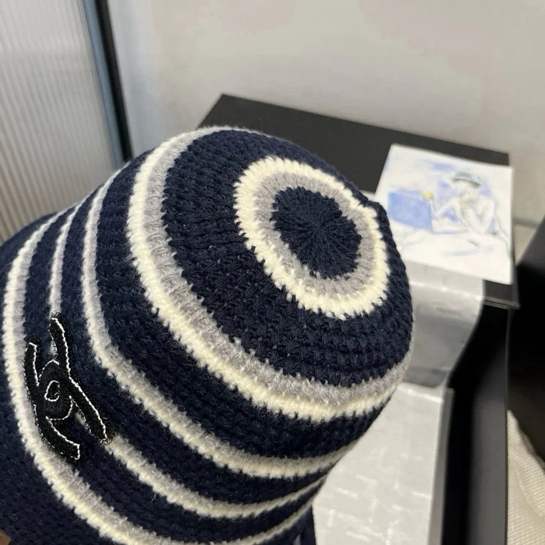 Головные Уборы Chanel 240575