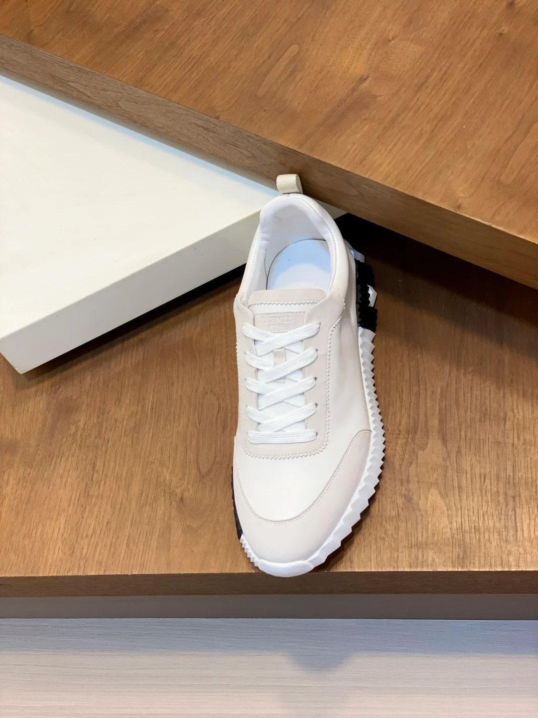 Кроссовки Мужские Hermes 18078872