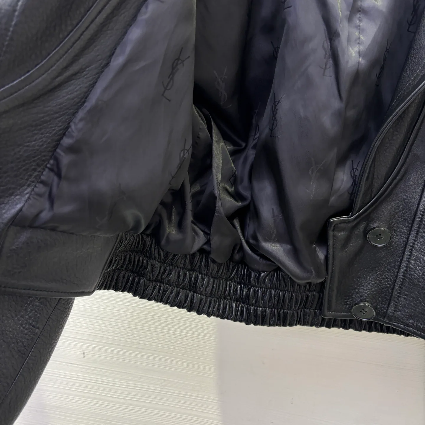 Кожаные Куртки И Дублёнки Женские Saint Laurent 16860541