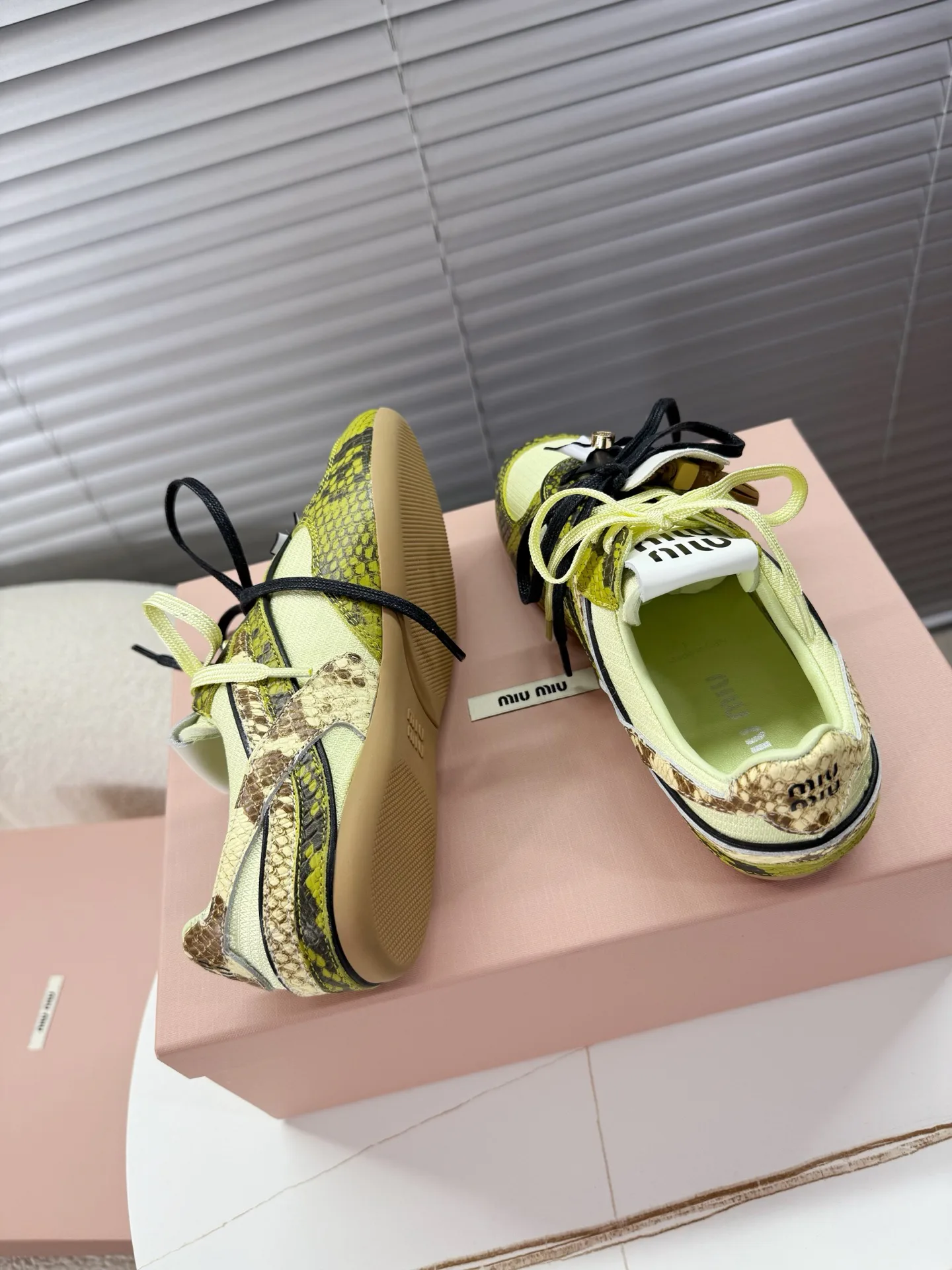 Кроссовки Женские Miu Miu 3742515