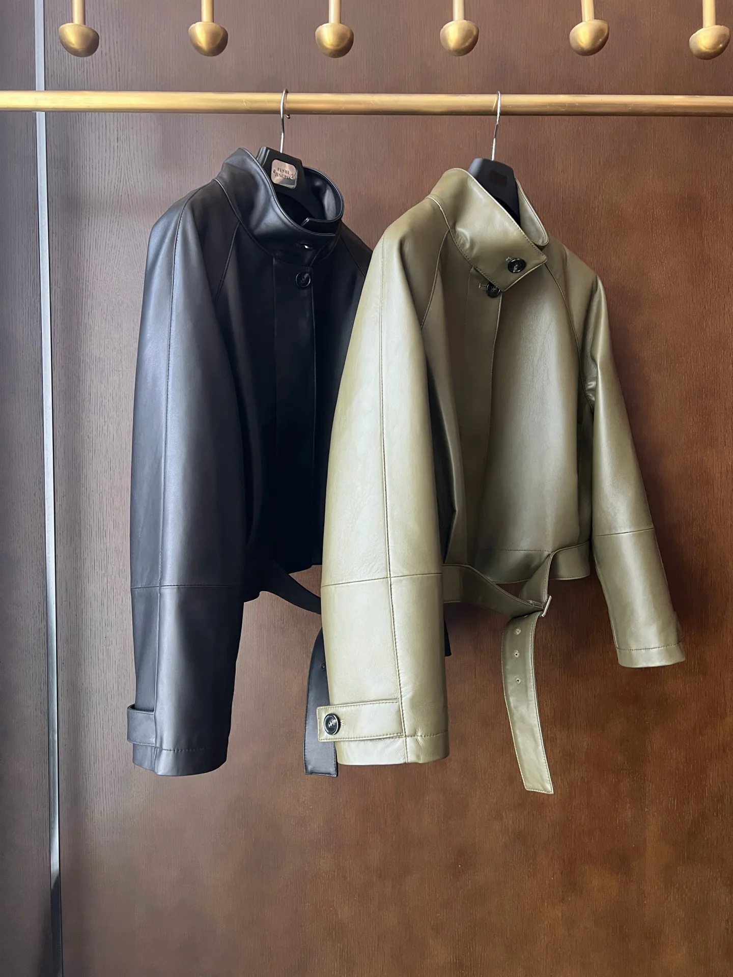 Кожаные Куртки И Дублёнки Женские Loewe 9101753