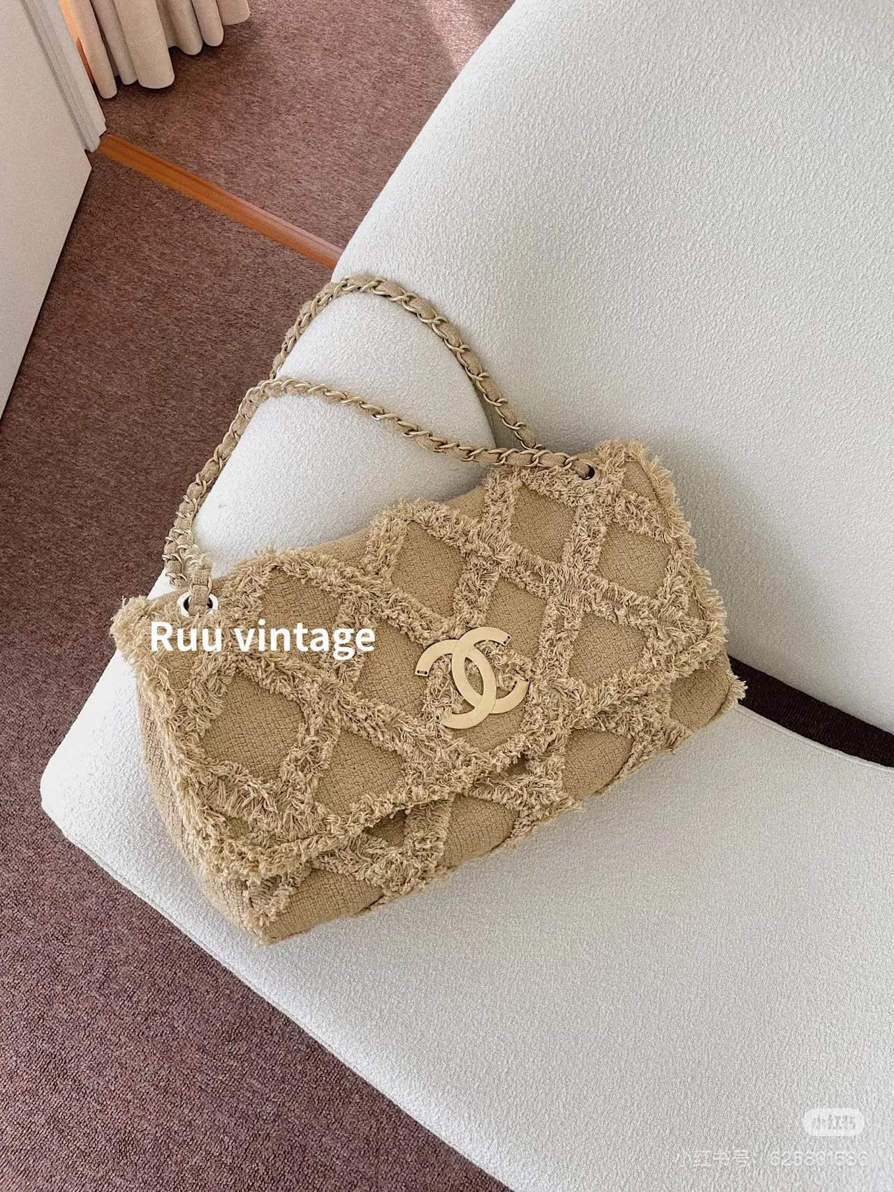Классические Сумки Женские Chanel 17177364