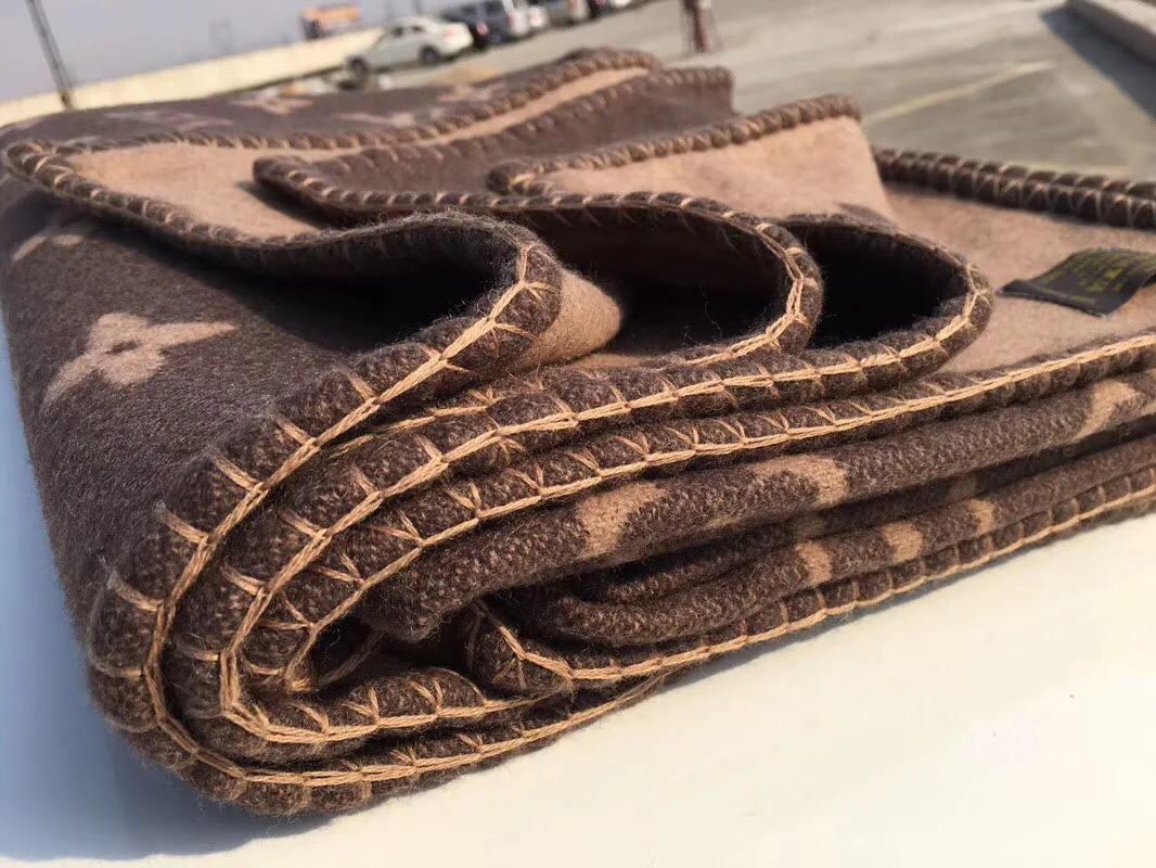 Текстиль Louis Vuitton 1152057