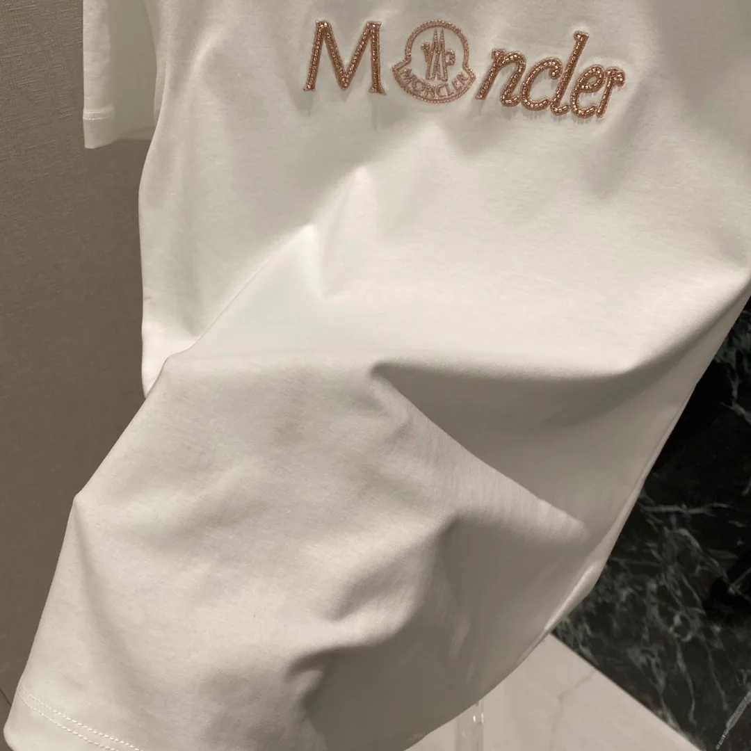 Футболки Женские Moncler 517070