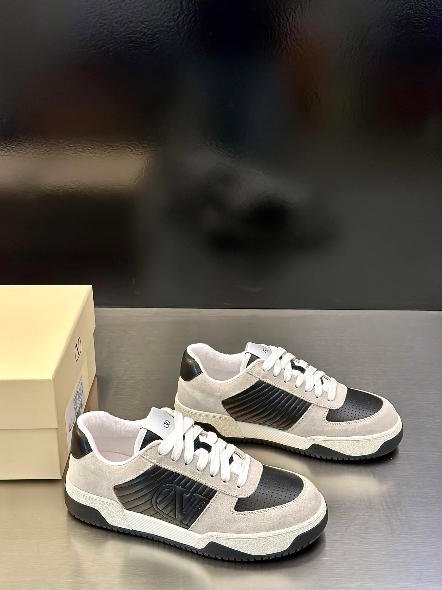 Кроссовки Женские Valentino 930639