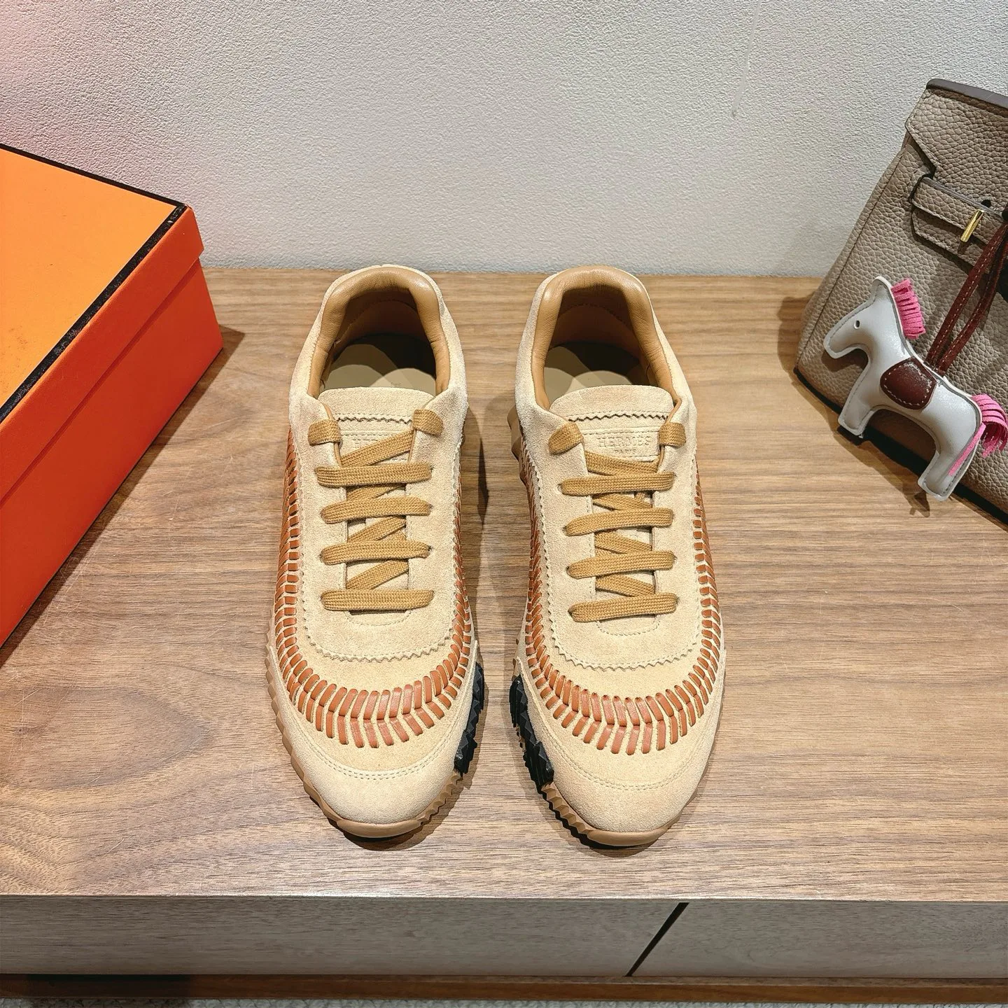 Кроссовки Женские Hermes 10031869