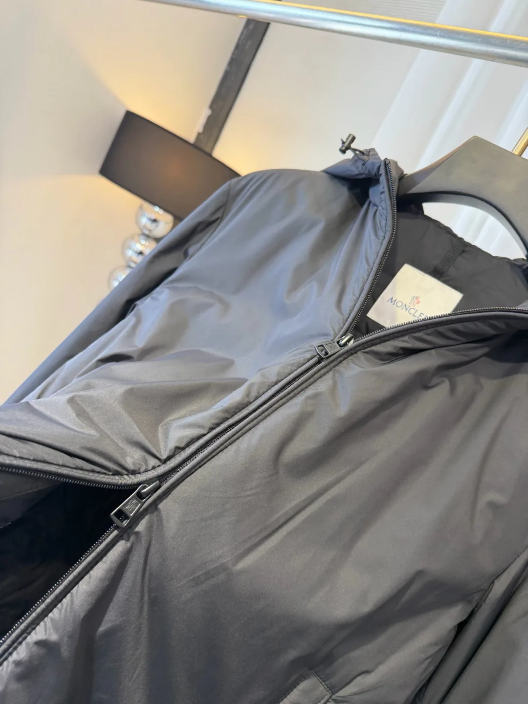 Куртки И Пуховики Женские Moncler 18316575