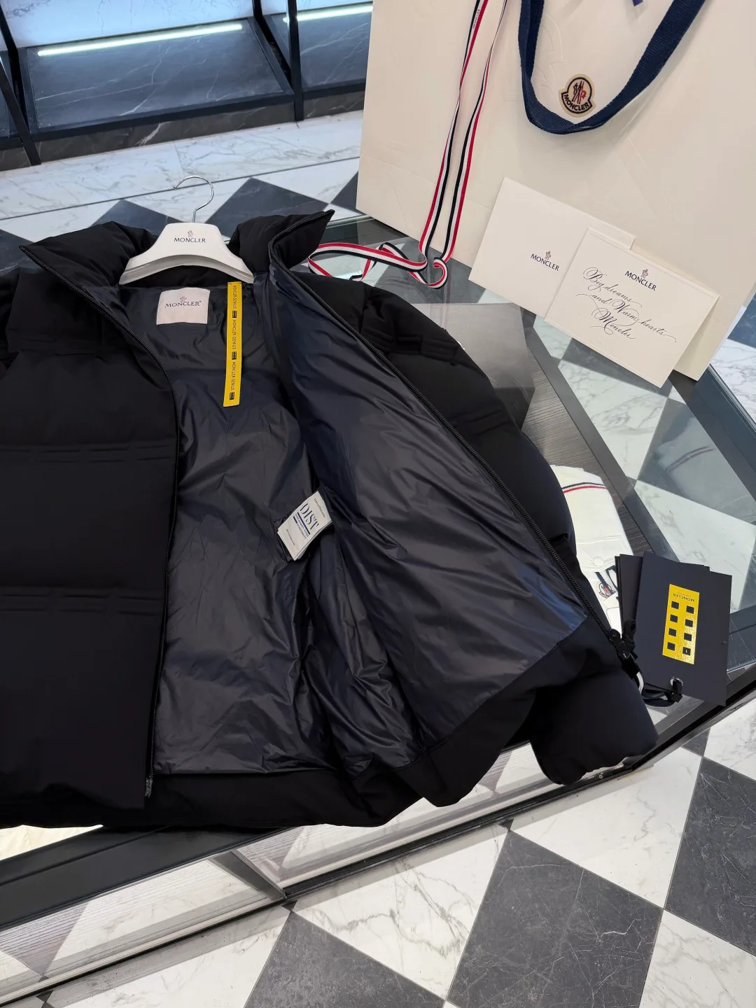 Куртки И Пуховики Мужские Moncler 987309