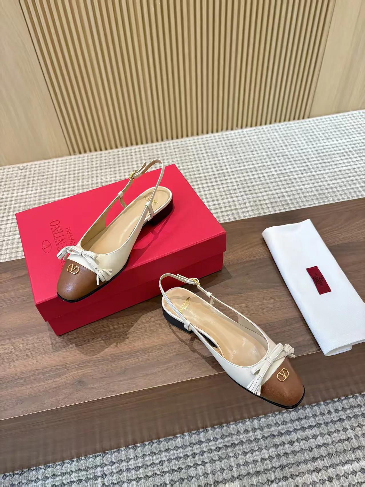 Босоножки Женские Valentino 11490633