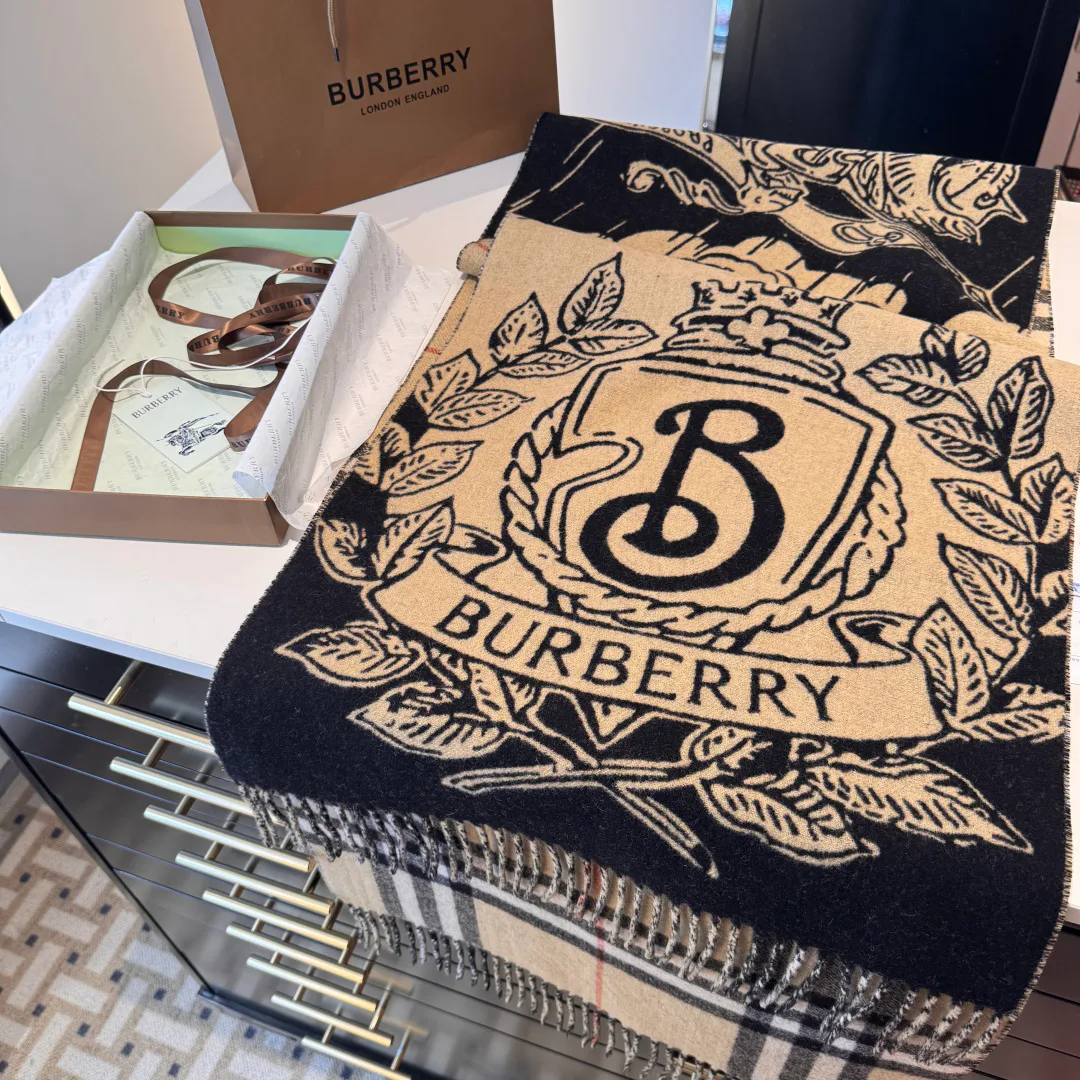 Шарфы Burberry 262385