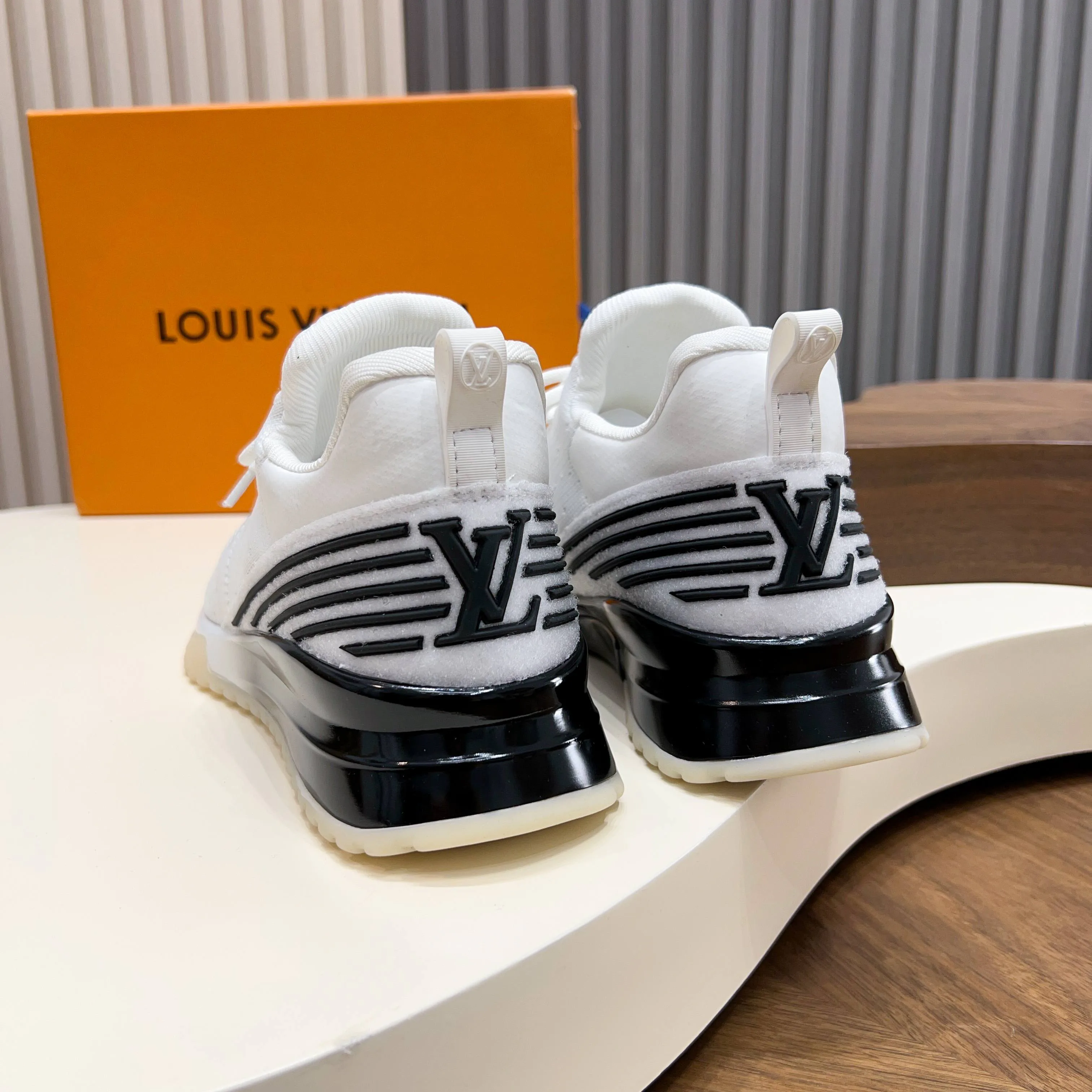 Кроссовки Мужские Louis Vuitton 631049