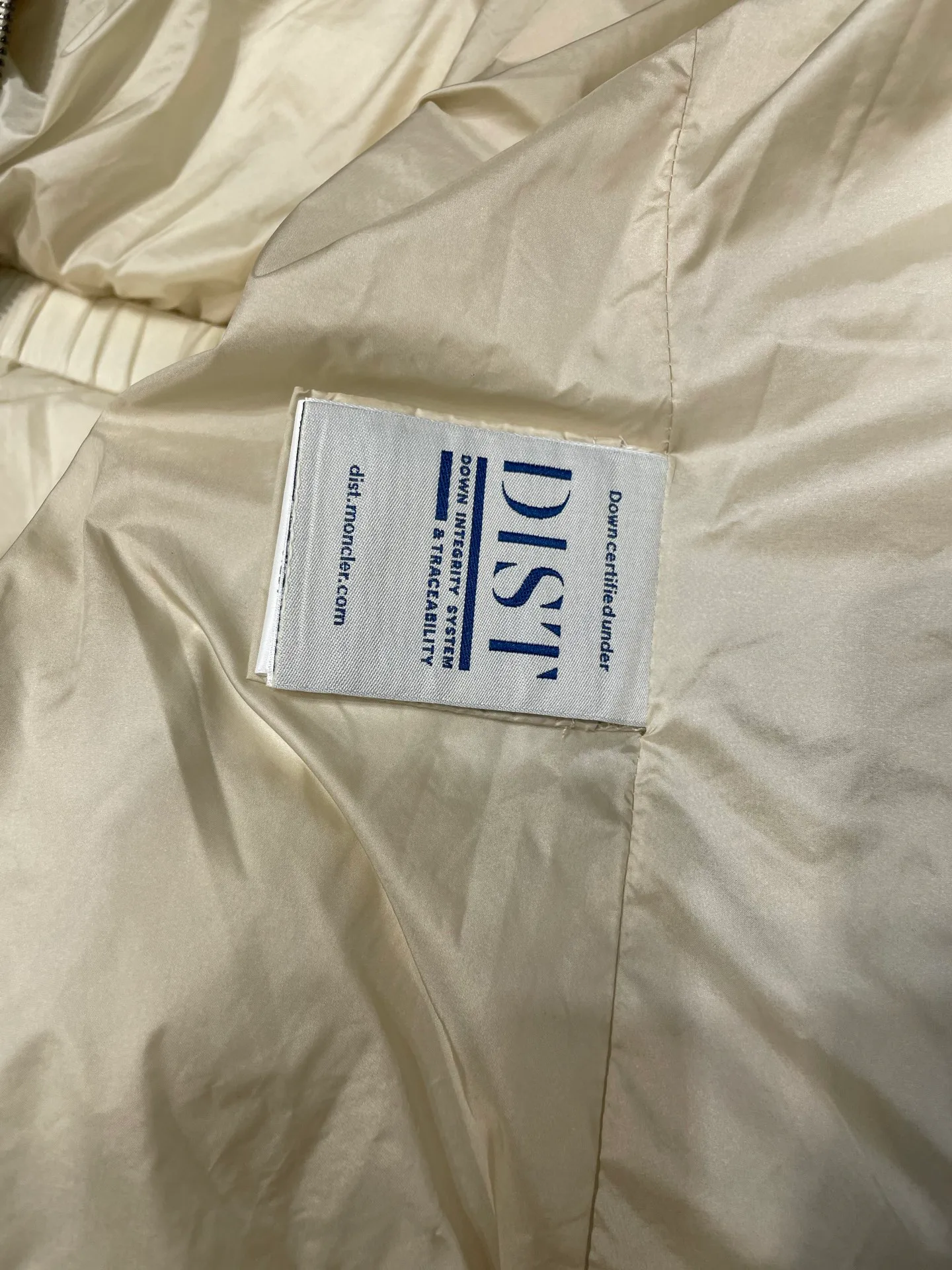 Куртки И Пуховики Женские Moncler 1041716