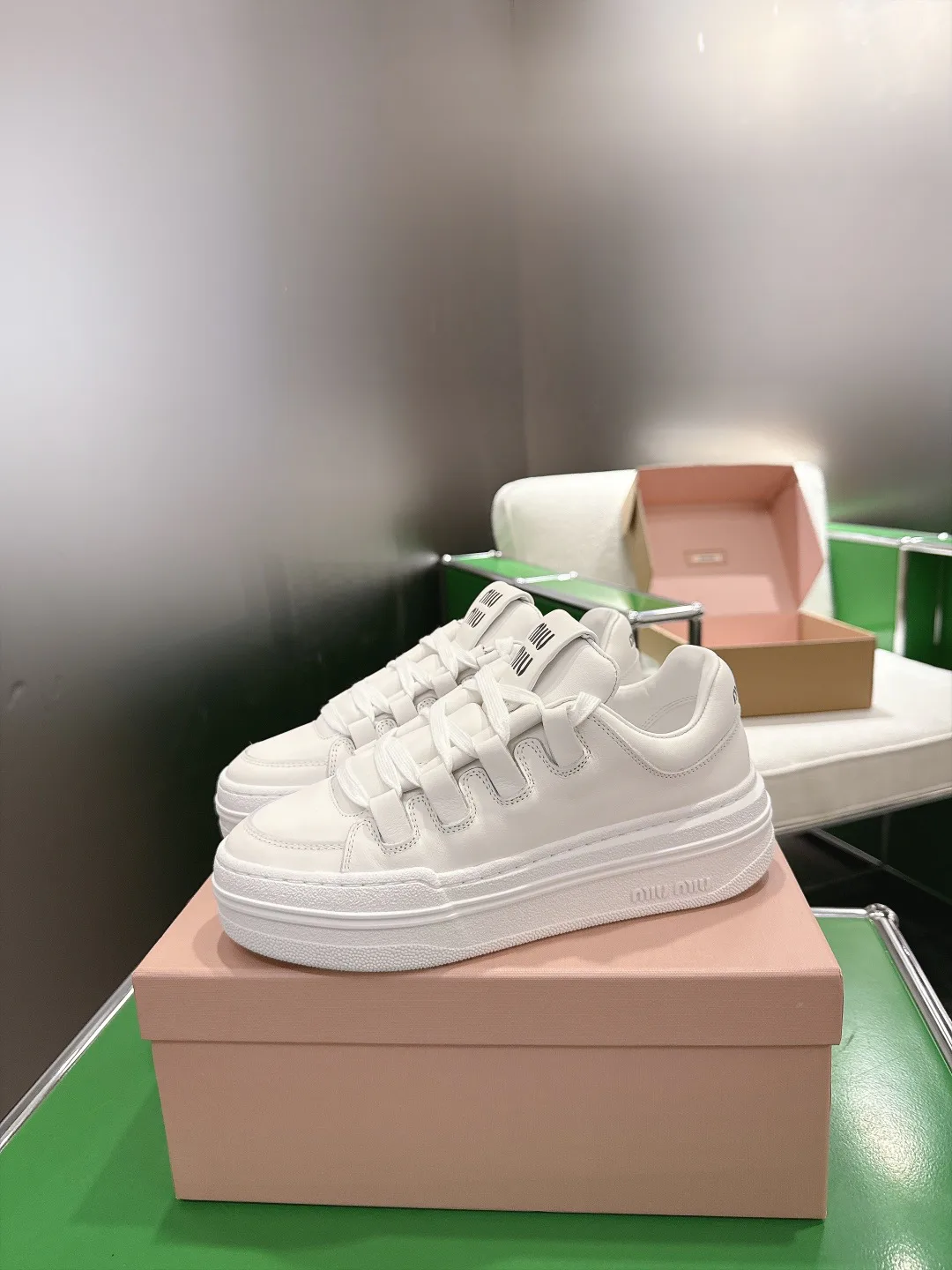 Кроссовки Женские Miu Miu 17963919