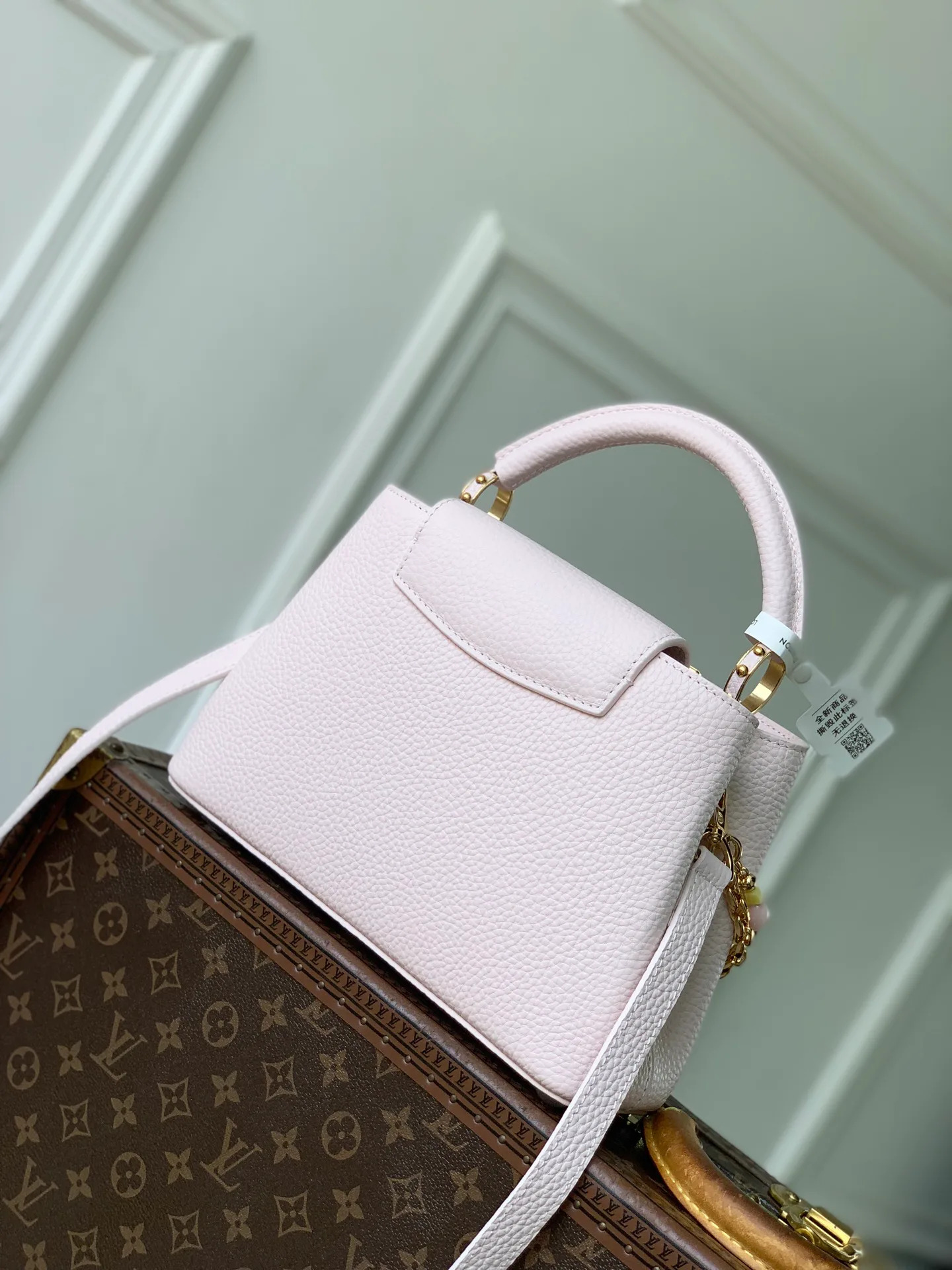 Классические Сумки Женские Louis Vuitton 18147529