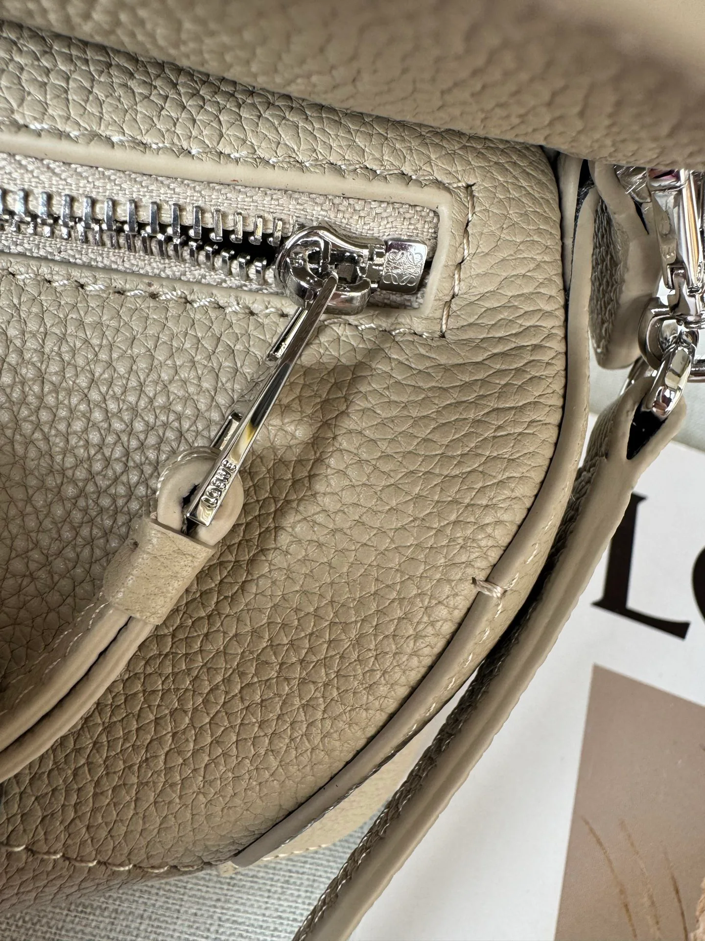 Классические Сумки Женские Loewe 11621917