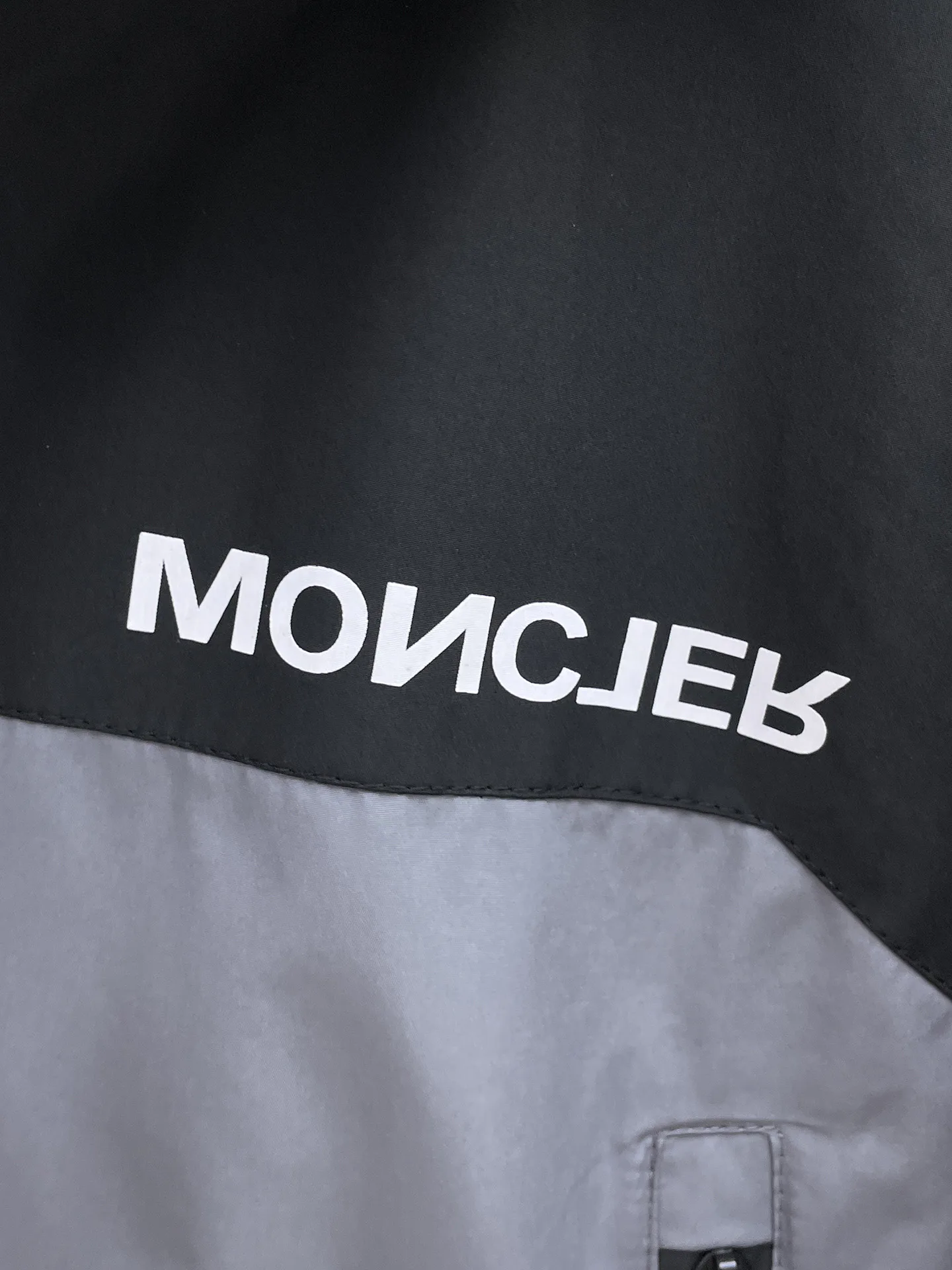 Куртки И Пуховики Мужские Moncler 9352303