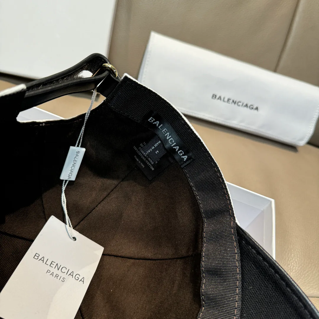 Головные Уборы Balenciaga 11529577