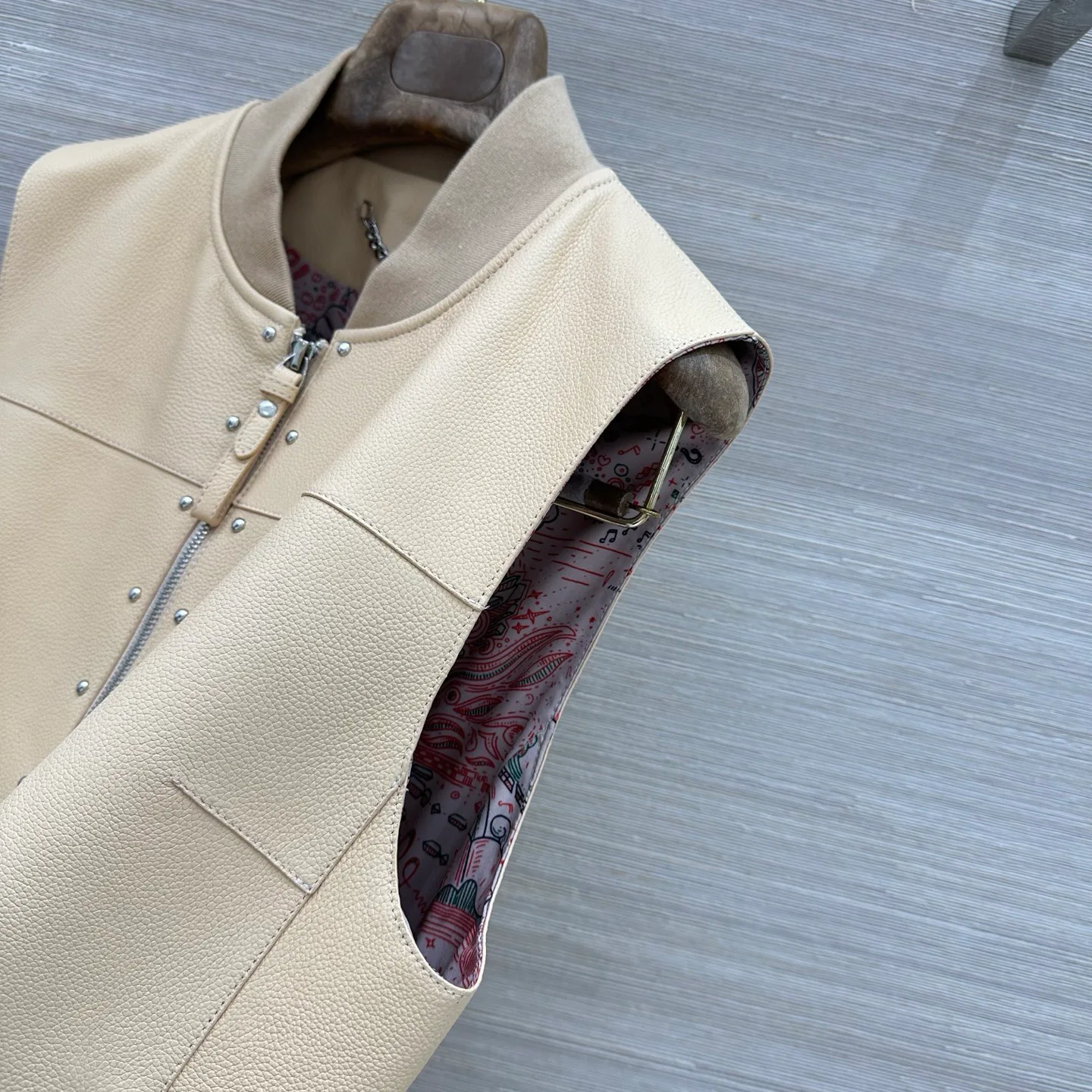 Жилеты Женские Hermes 19253095