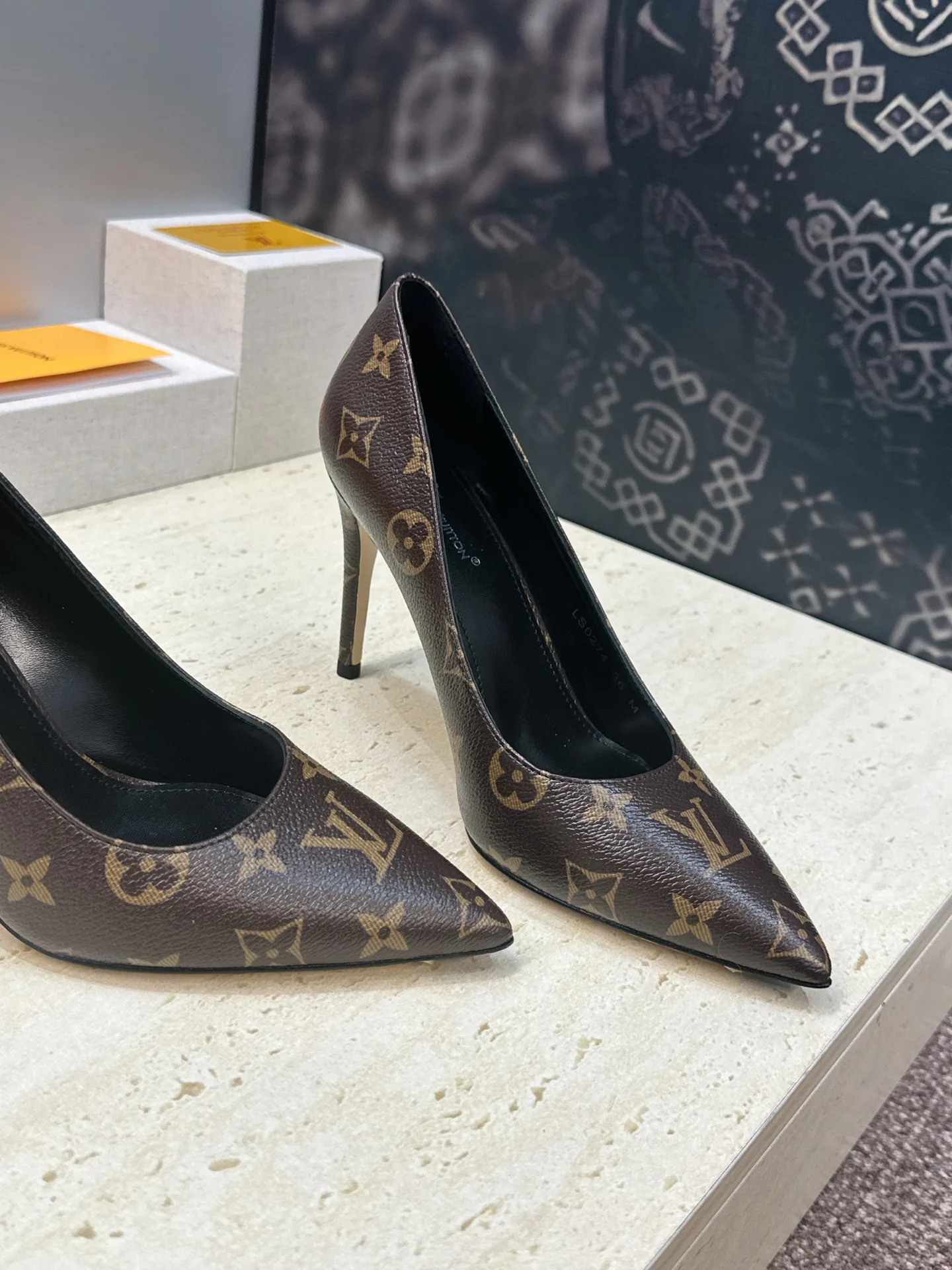 Туфли Женские Louis Vuitton 13346480