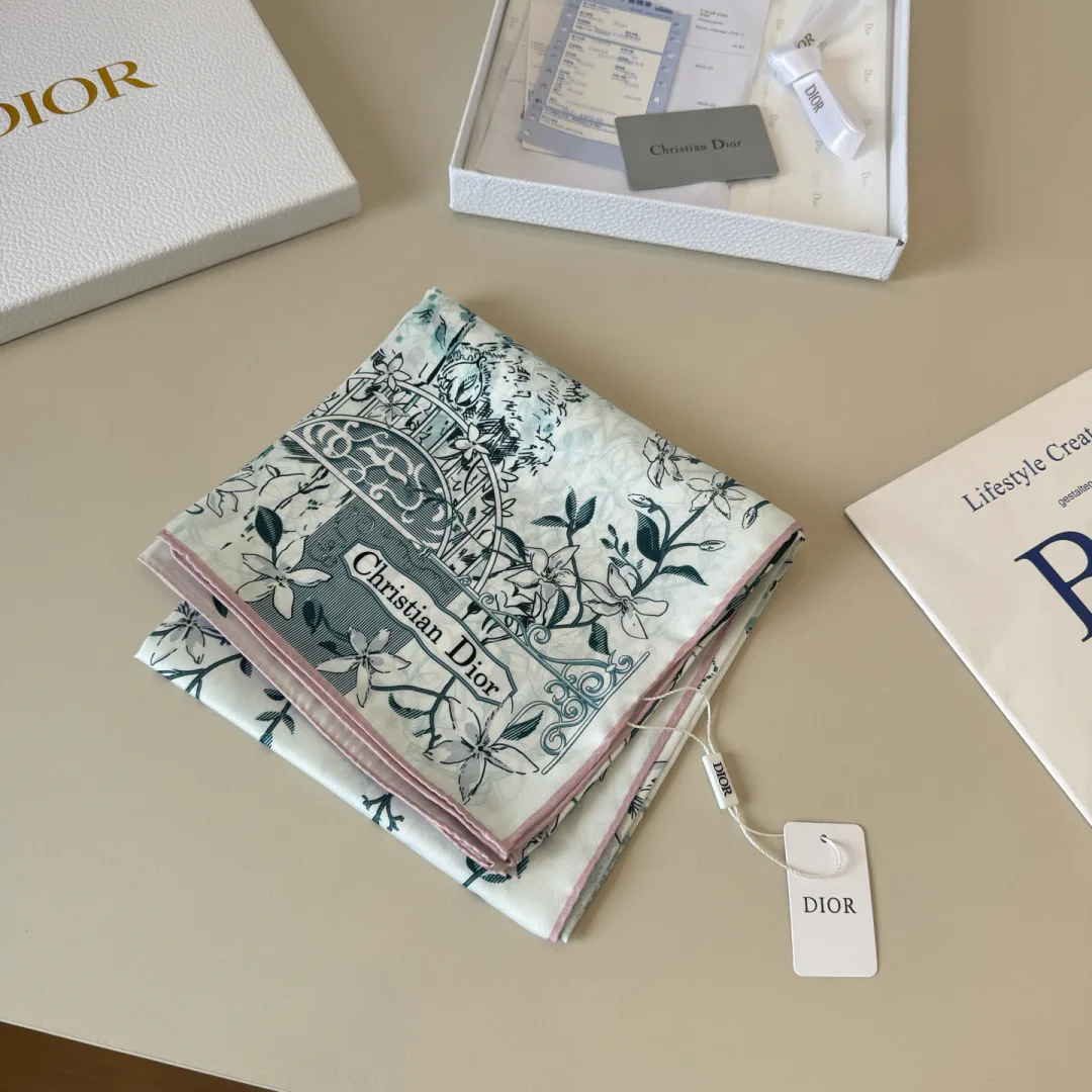 Платки Christian Dior 17498376