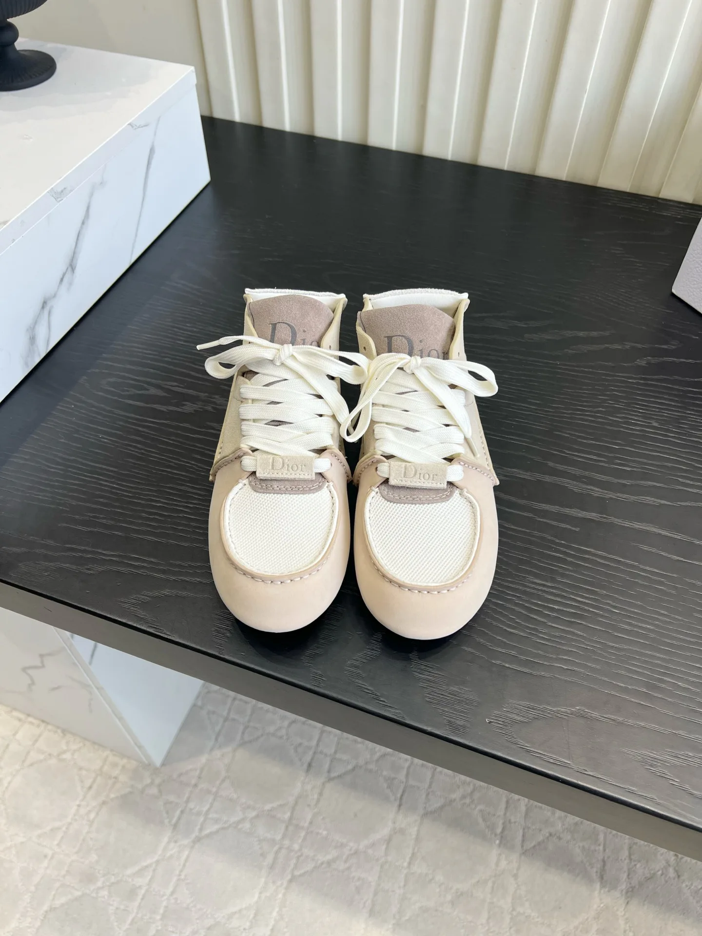 Кроссовки Женские Christian Dior 18702927