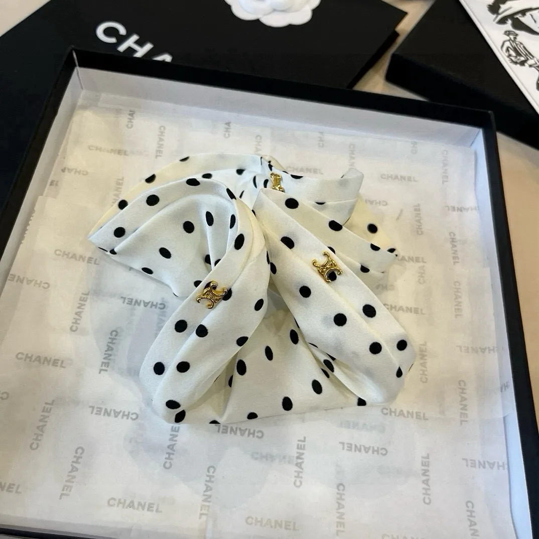 Головные Уборы Celine 1813535