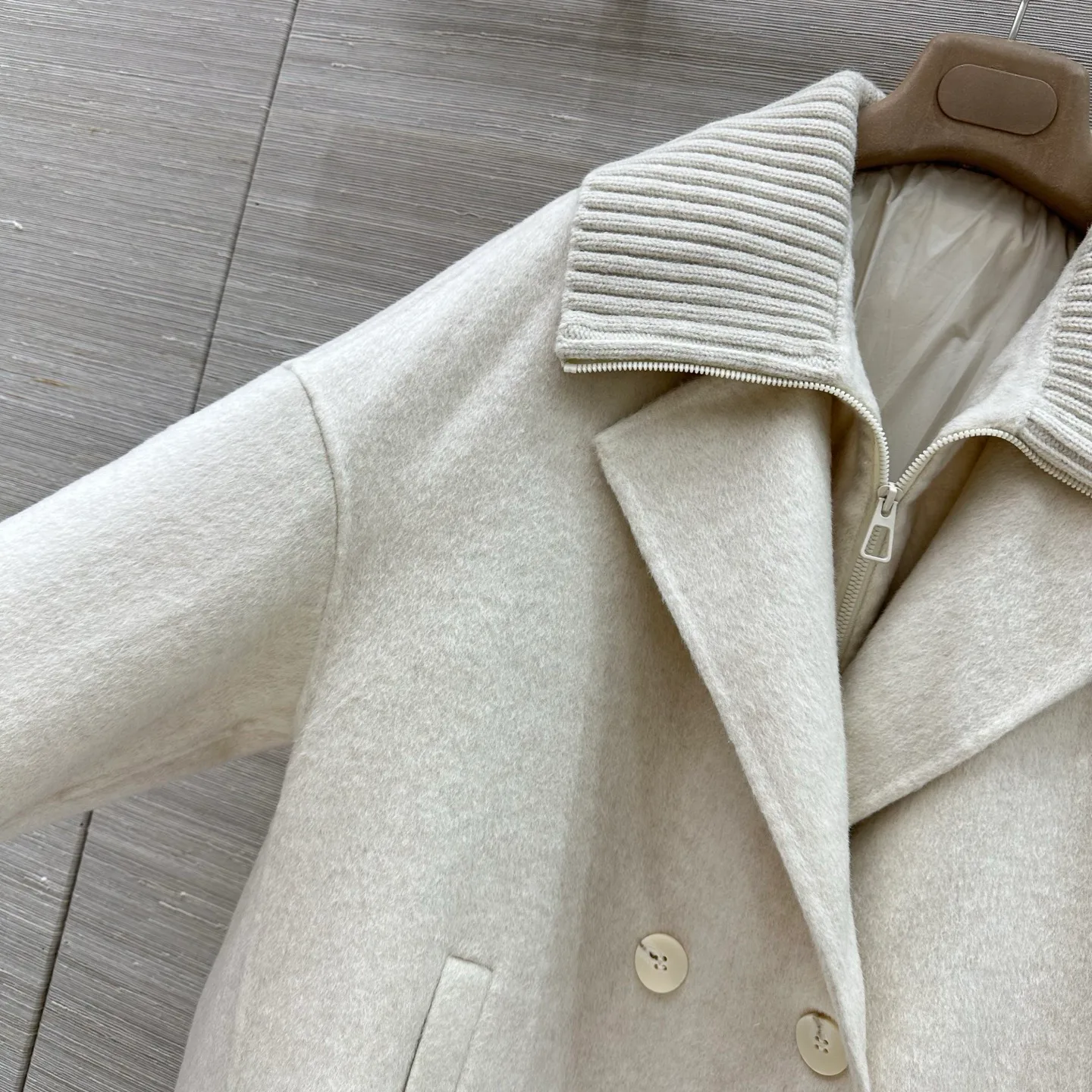 Пальто Женские Loro Piana 18503517