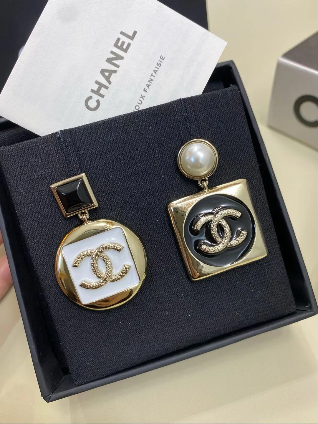 Бижутерия Chanel 817700