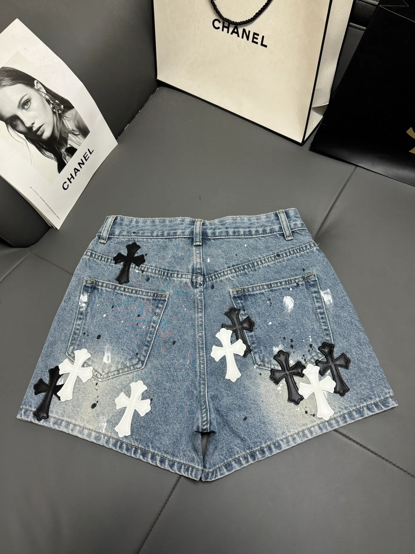 Шорты Женские Chrome Hearts 11352821