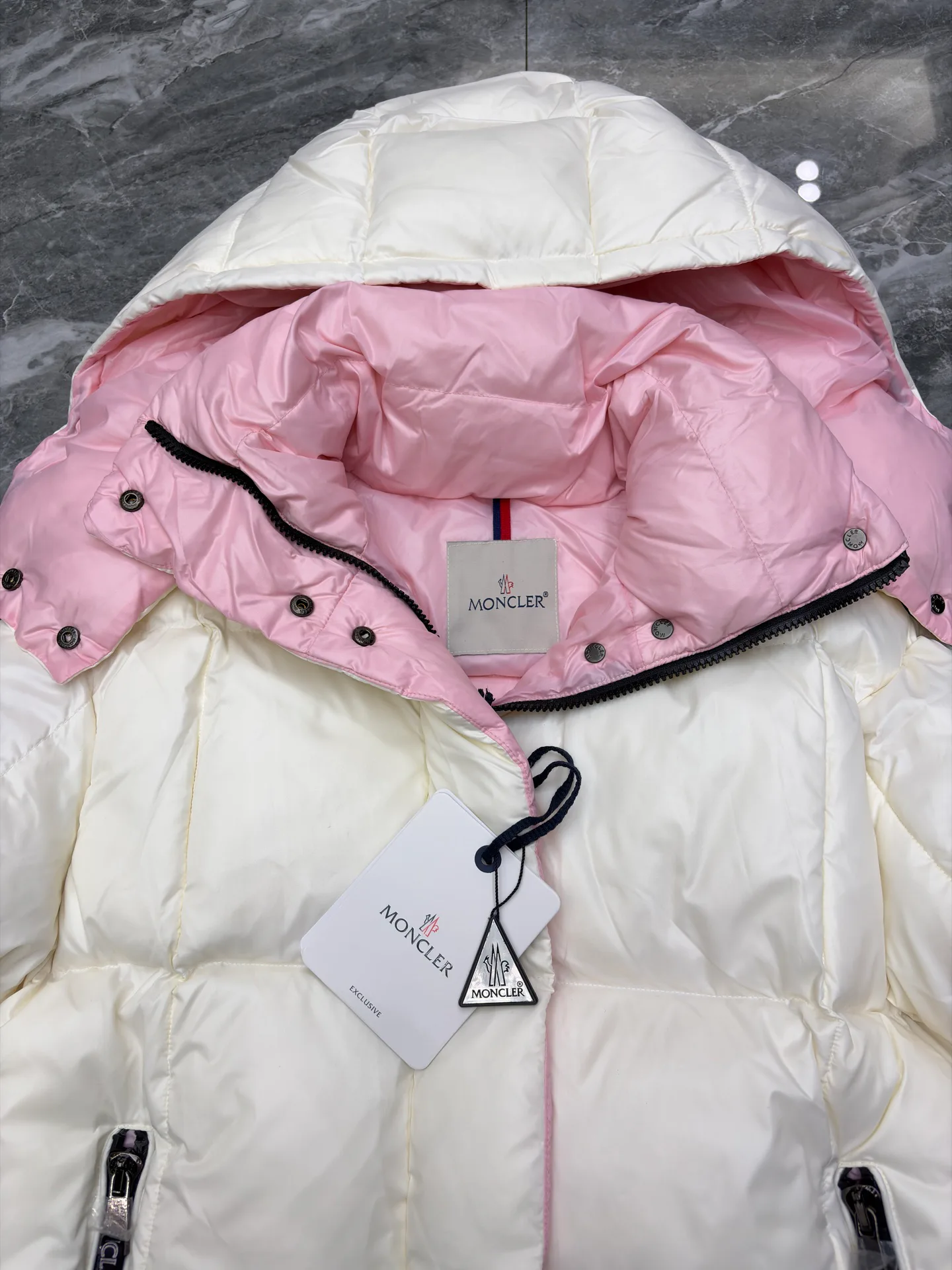 Куртки И Пуховики Женские Moncler 17568656