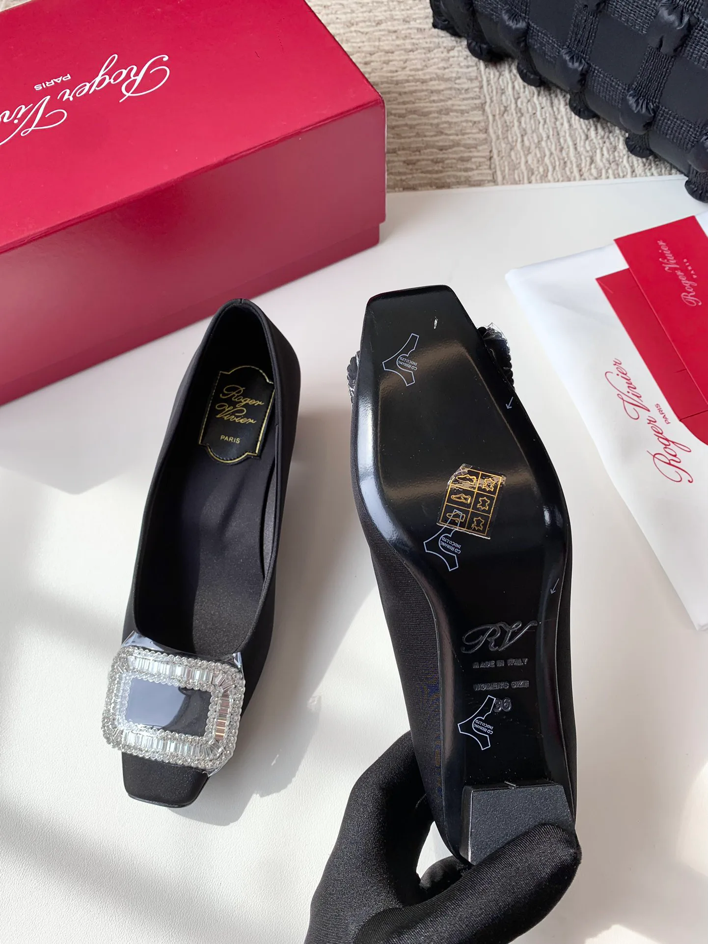 Туфли Женские Roger Vivier 17990198