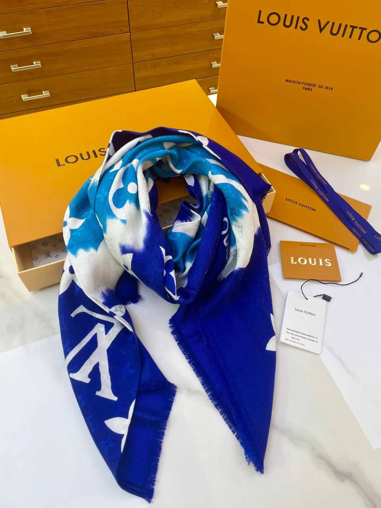 Шарфы Louis Vuitton 4874456