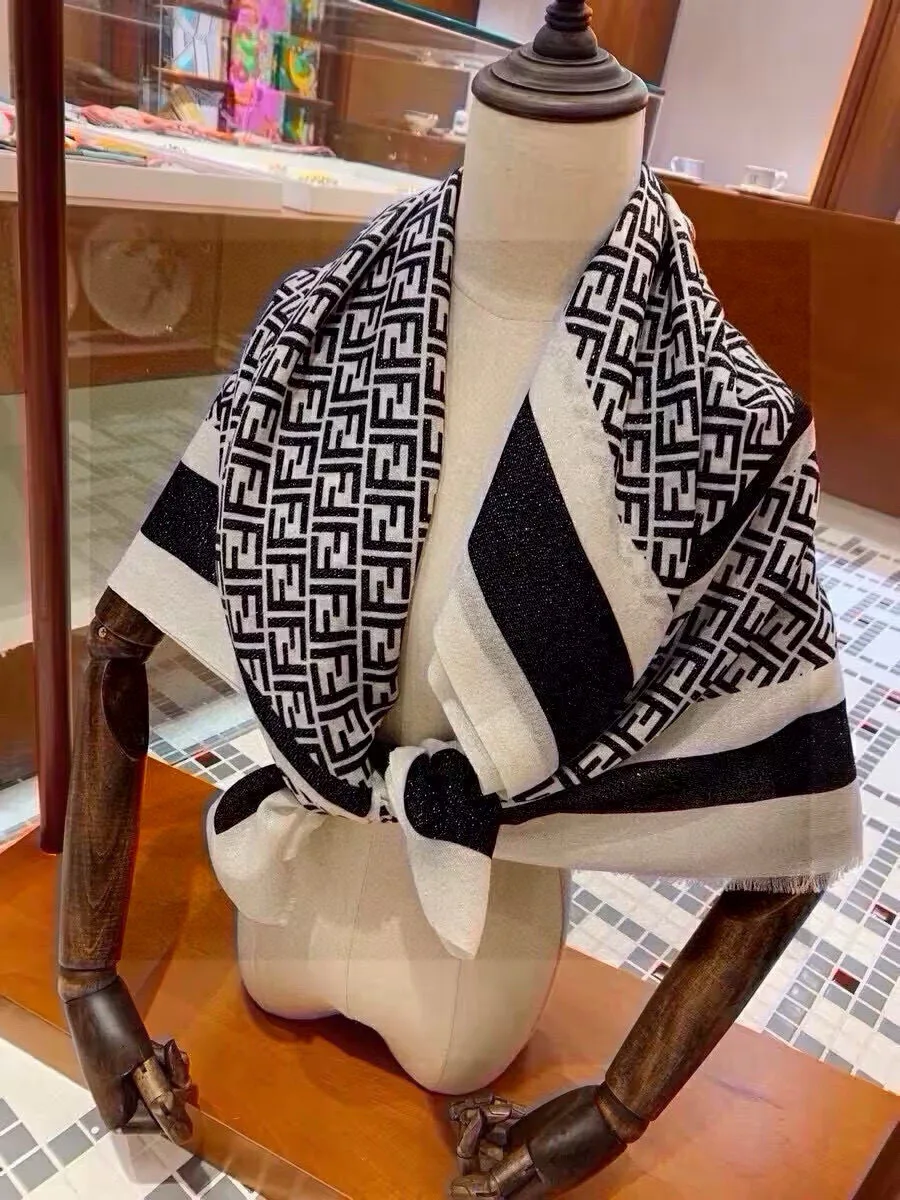 Шарфы Fendi 262375