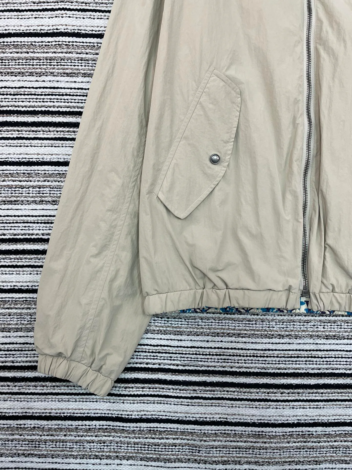 Куртки И Пуховики Женские Louis Vuitton 5895970