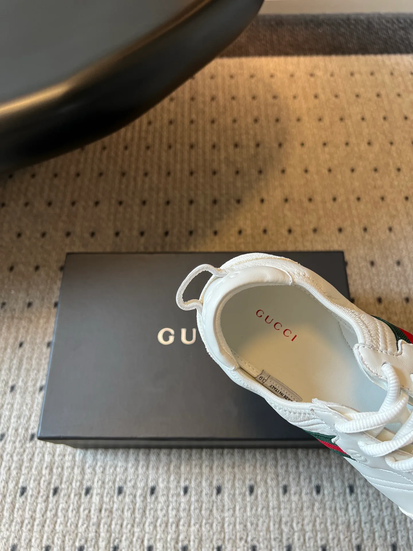 Кроссовки Женские Gucci 17614655
