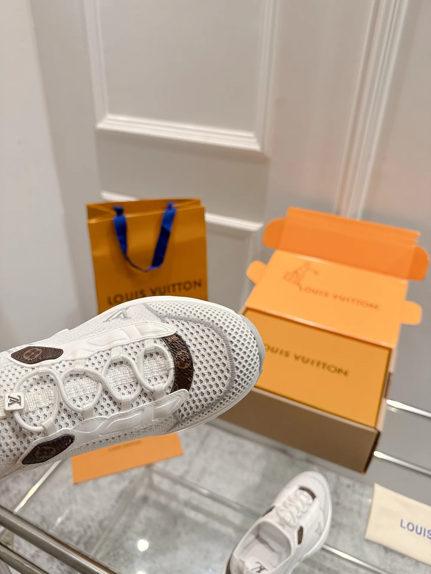 Кроссовки Женские Louis Vuitton 53234