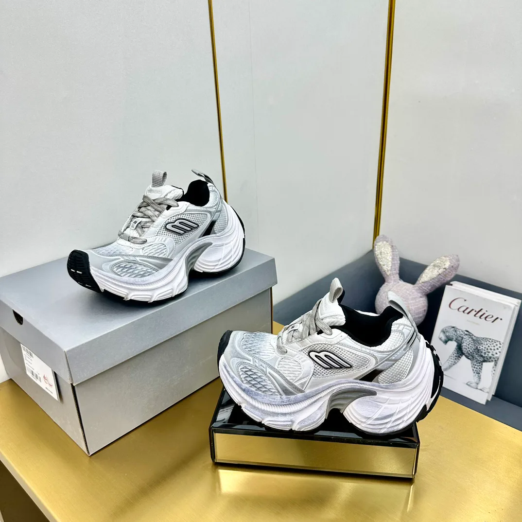 Кроссовки Женские Balenciaga 11567662