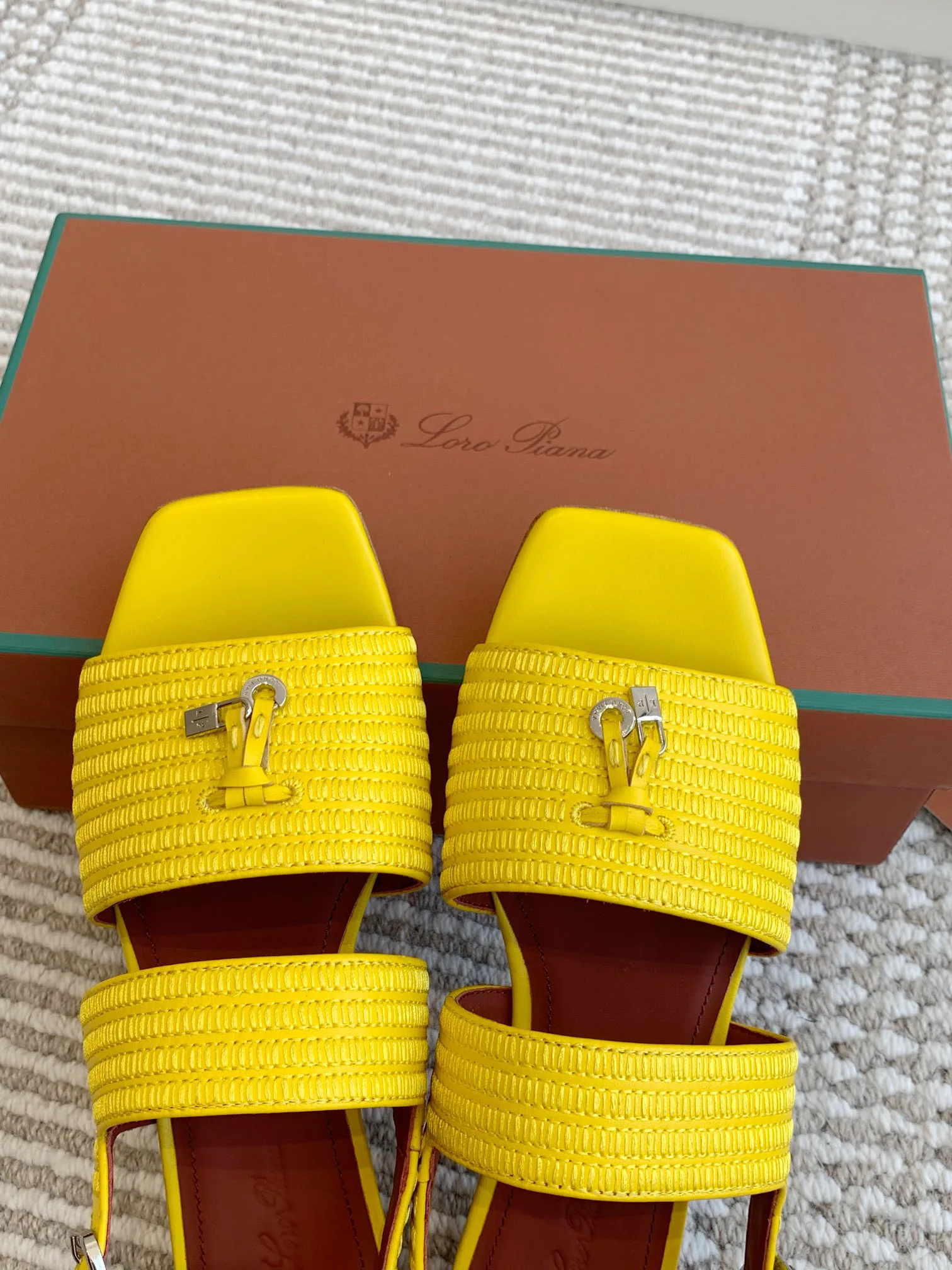 Сандалии Женские Loro Piana 9237