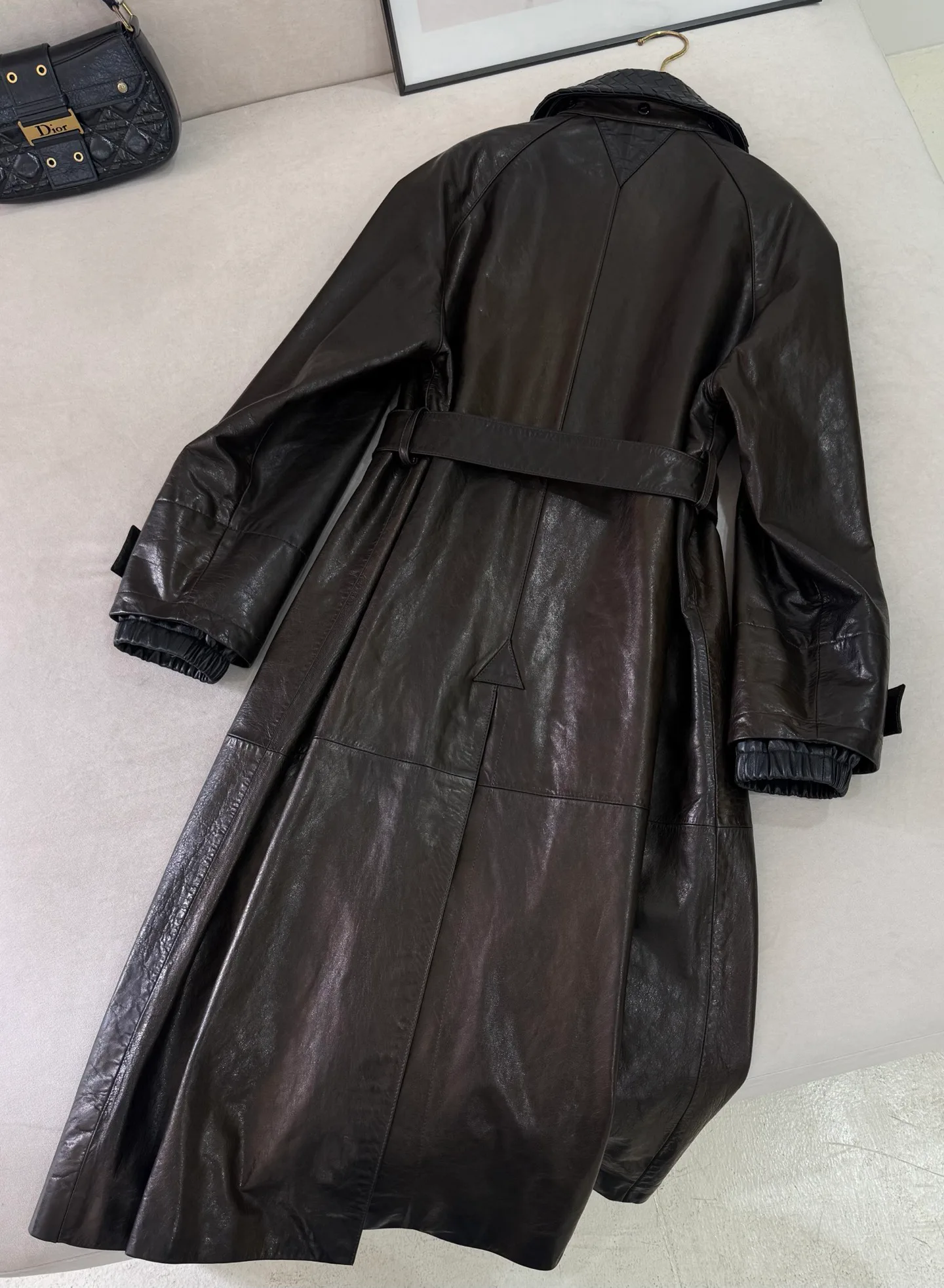 Кожаные Куртки И Дублёнки Женские Bottega Veneta 18259729