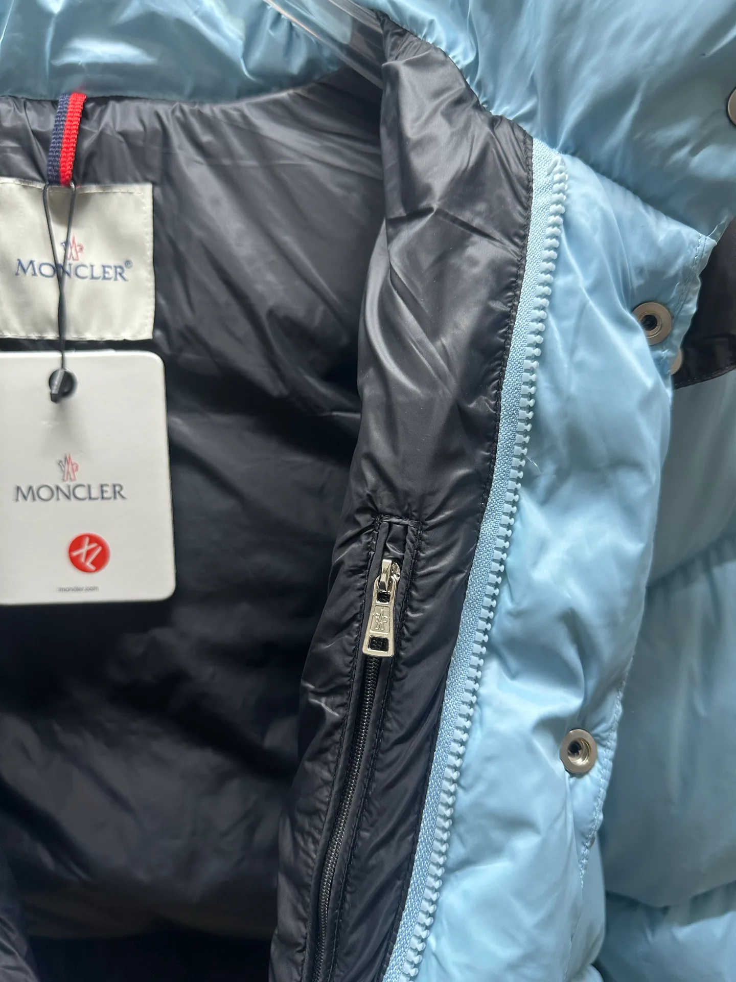 Куртки Женские Moncler 132590