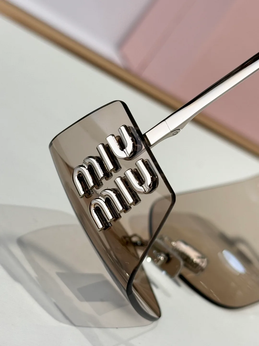 Очки Miu Miu 16067