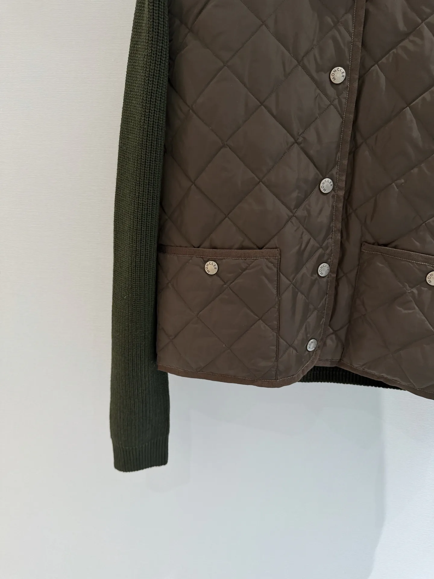 Куртки И Пуховики Женские Moncler 18640727