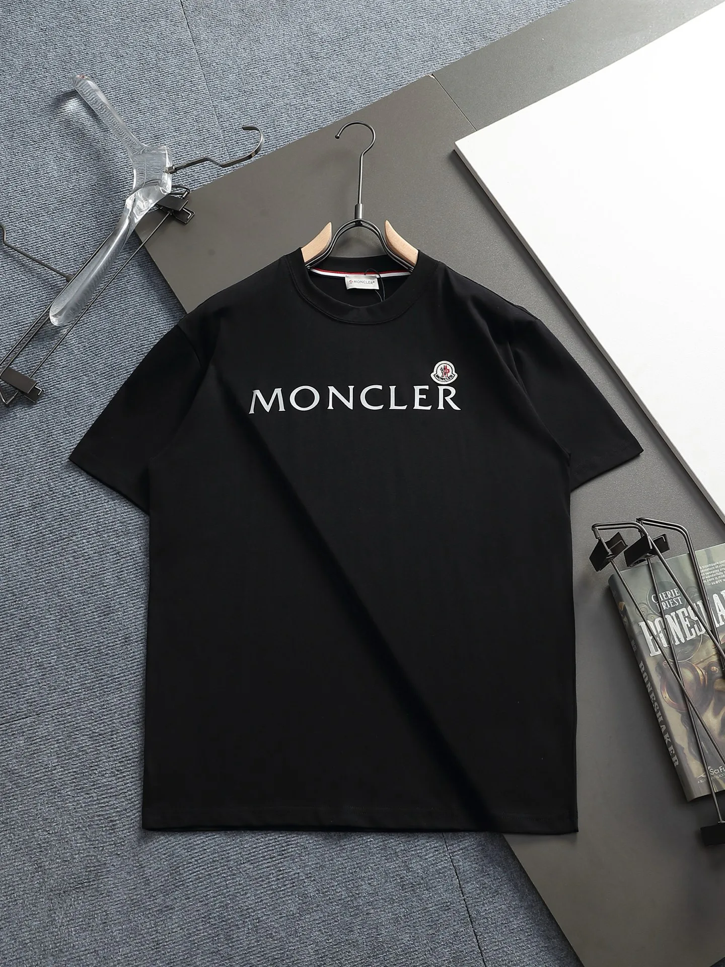 Футболки Женские Moncler 1617498
