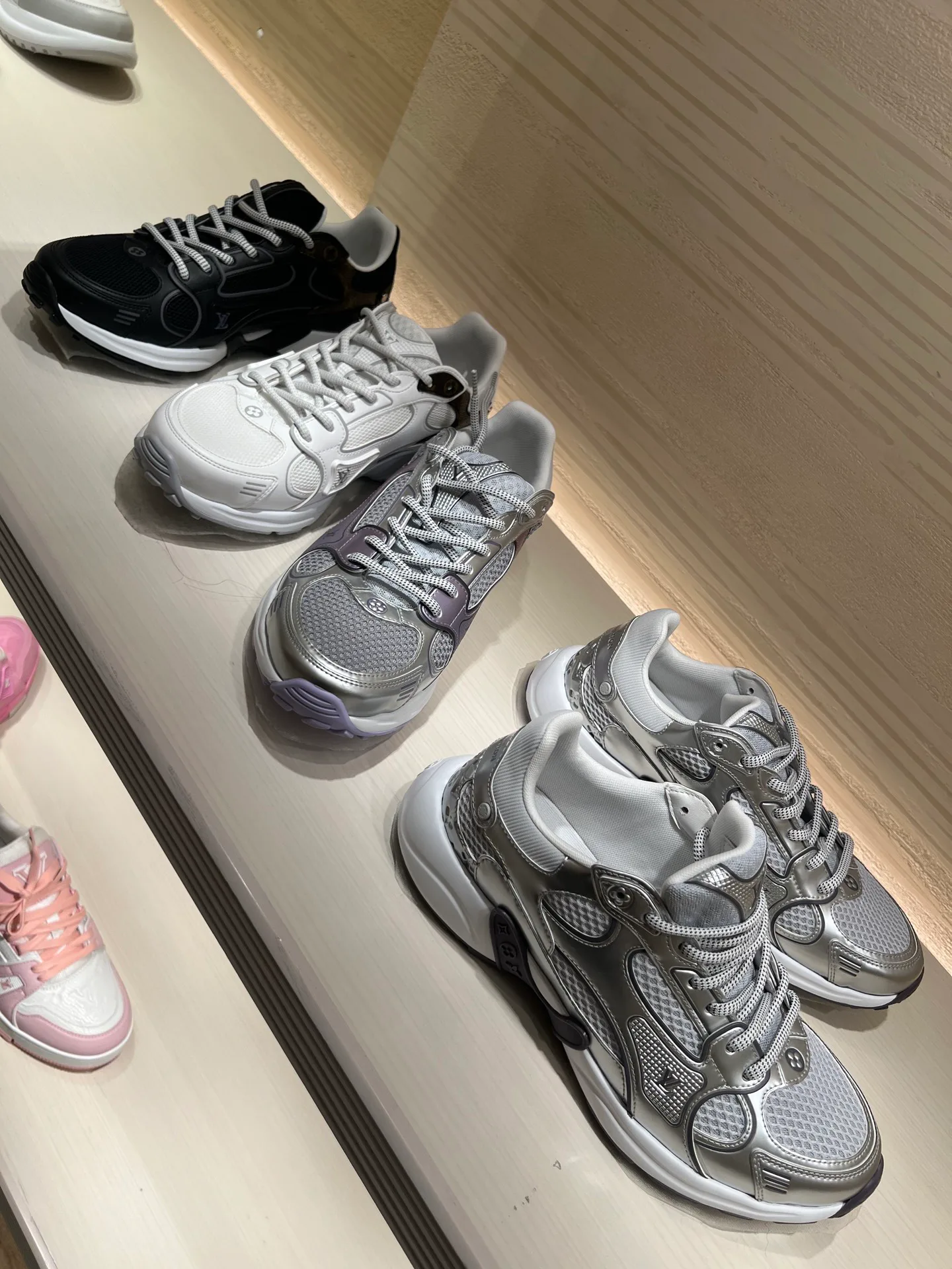 Кроссовки Женские Louis Vuitton 200565