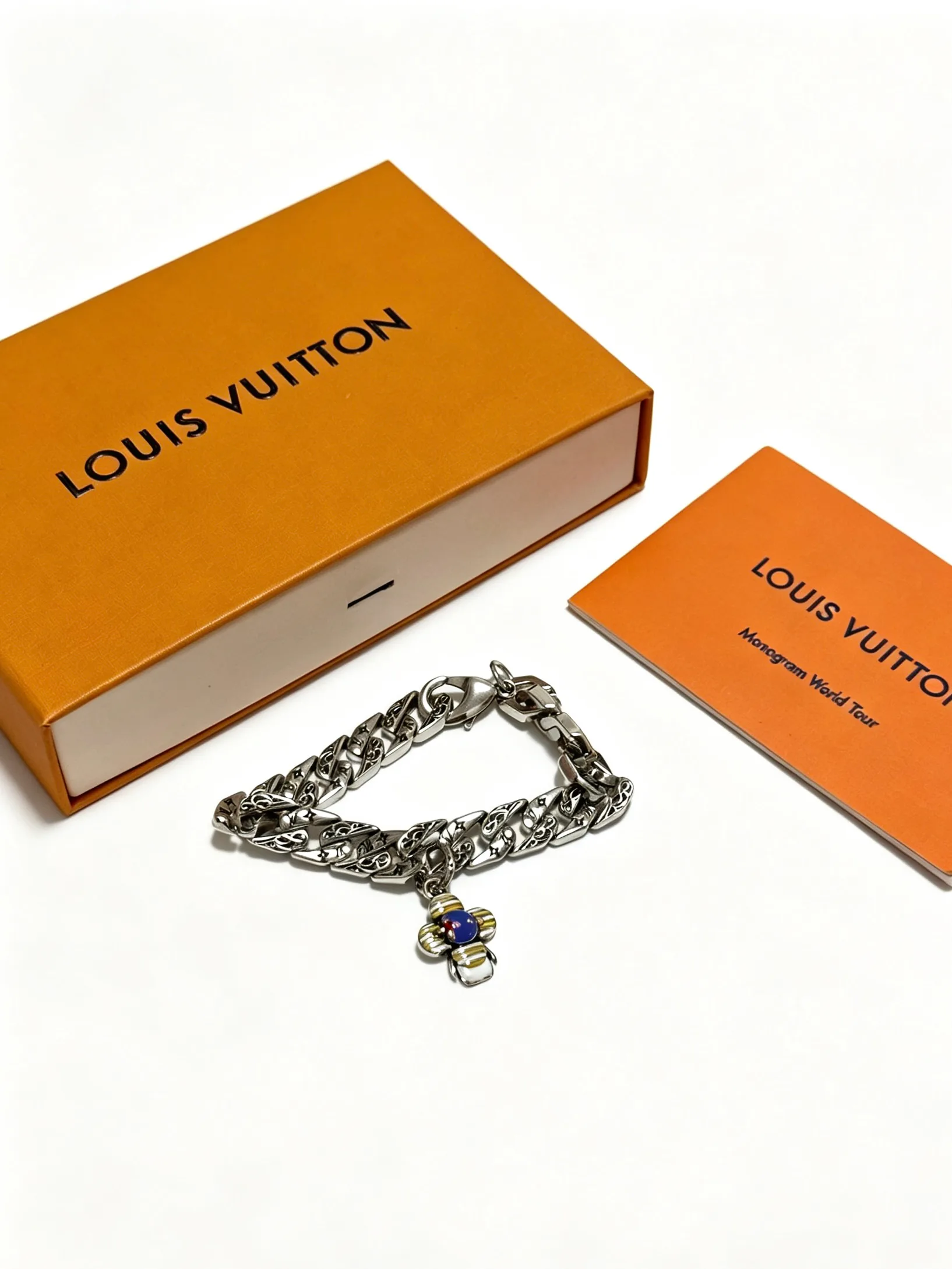 Бижутерия Louis Vuitton 18458380
