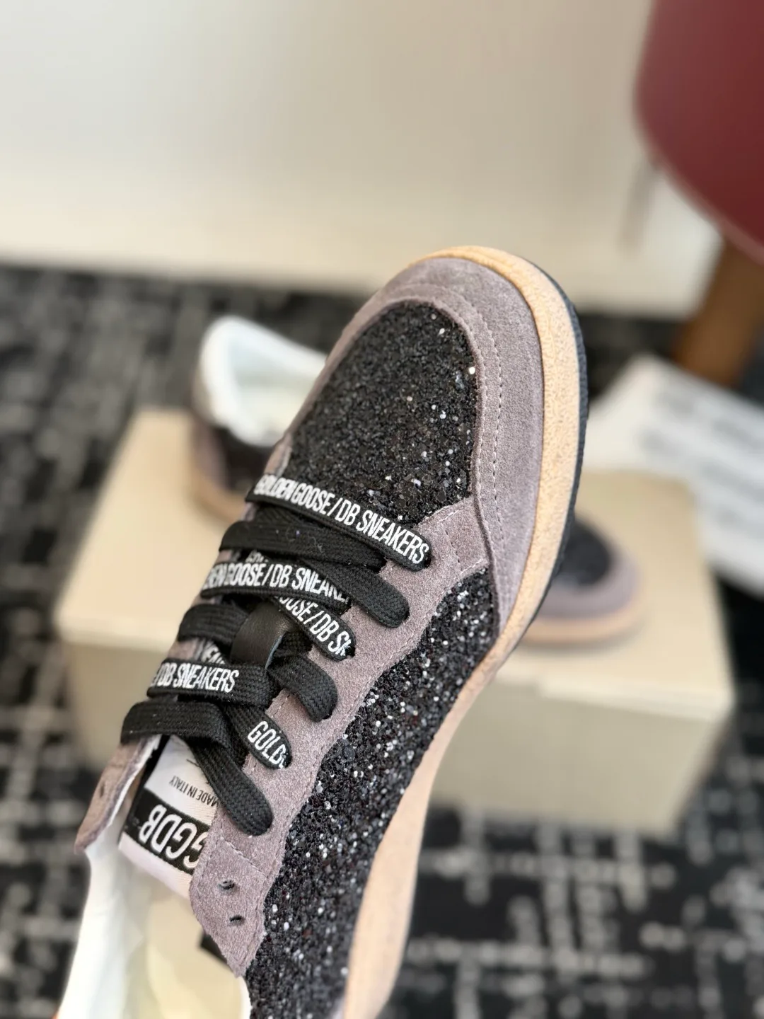 Кроссовки Женские Golden Goose 18305921